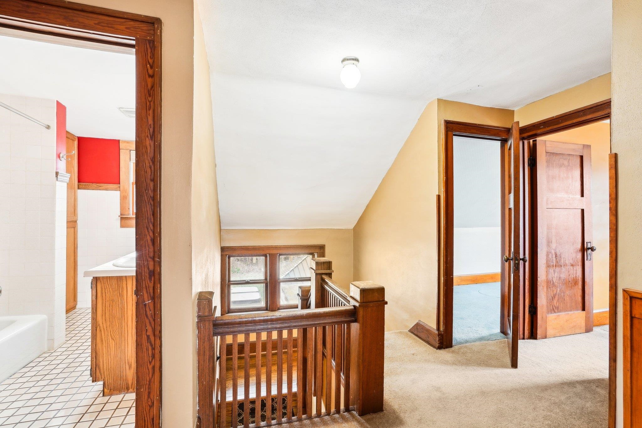 524 S Van Buren Street
