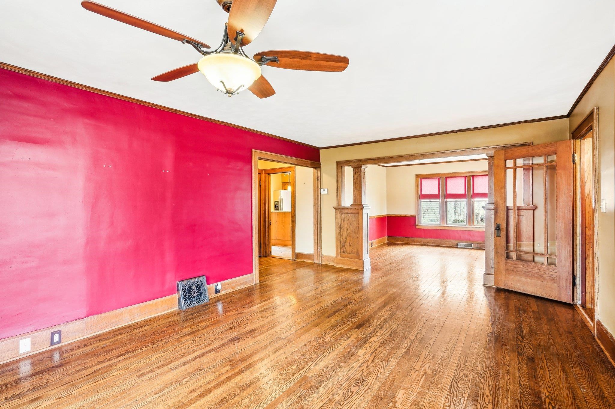 524 S Van Buren Street
