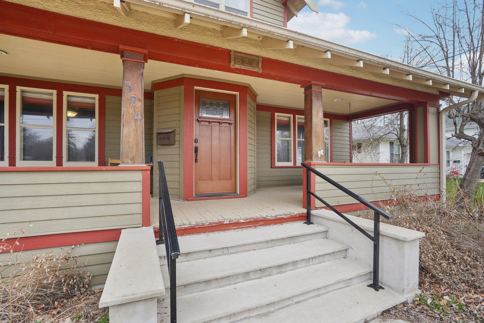 524 S Van Buren Street