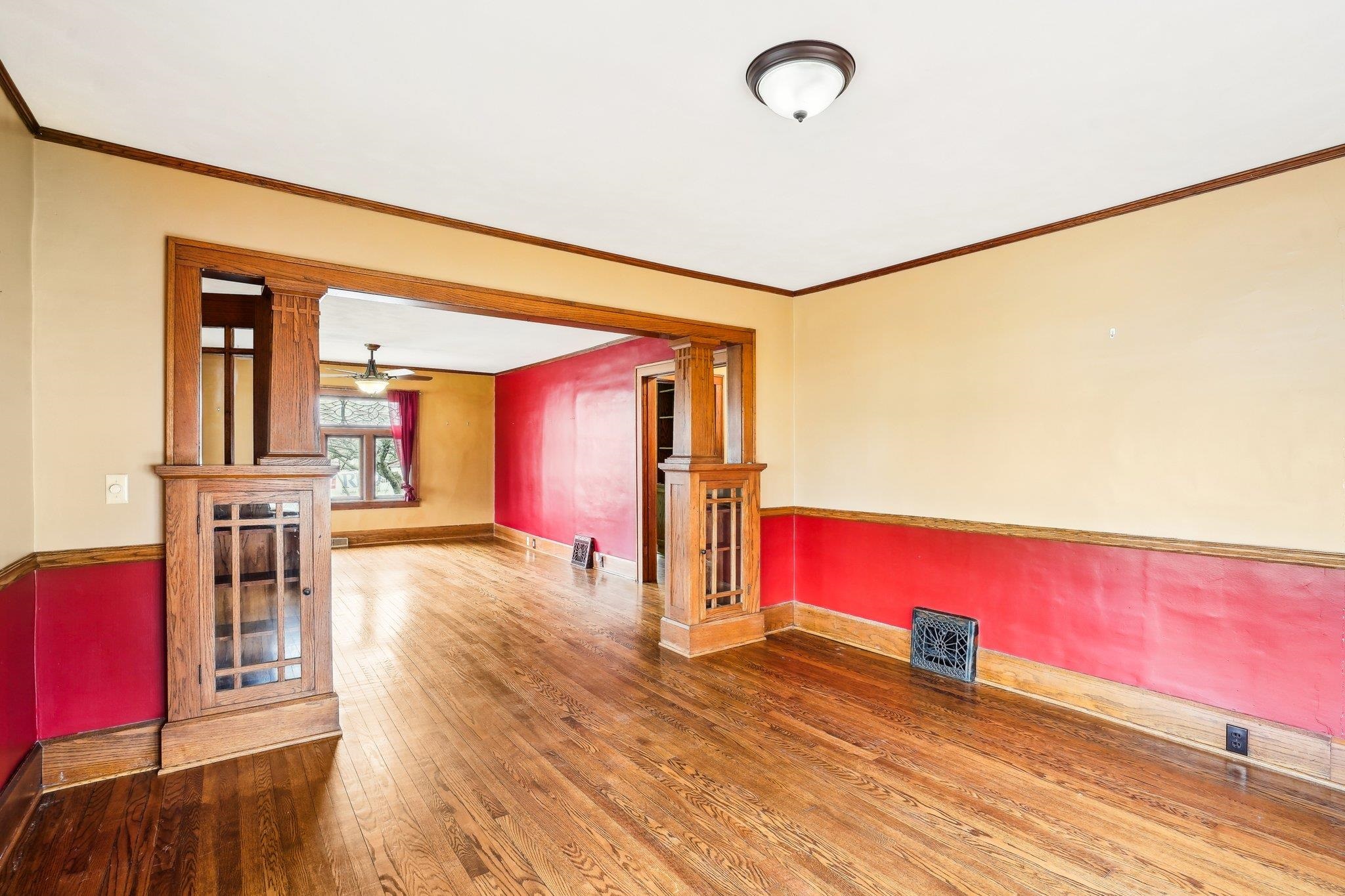 524 S Van Buren Street