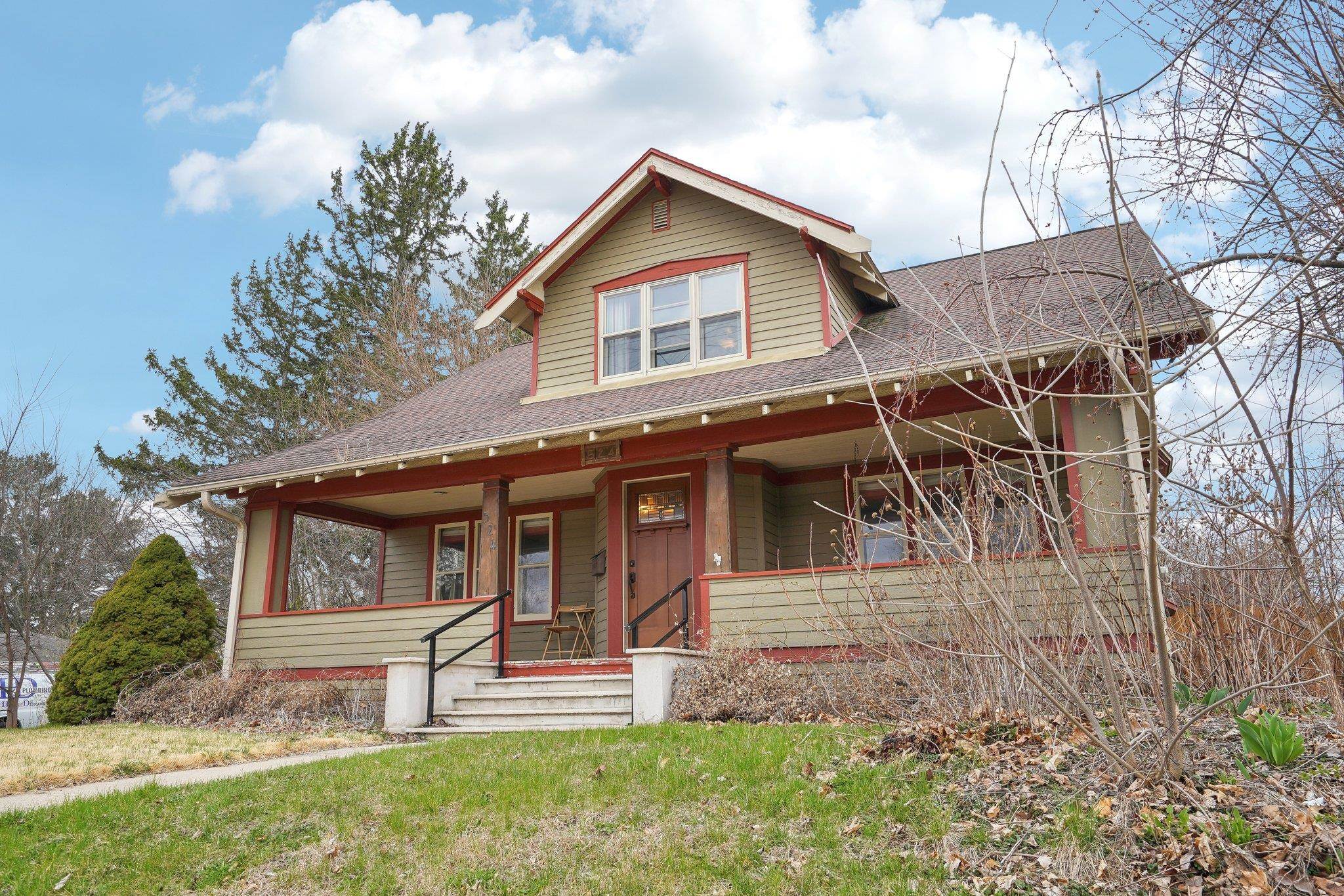 524 S Van Buren Street