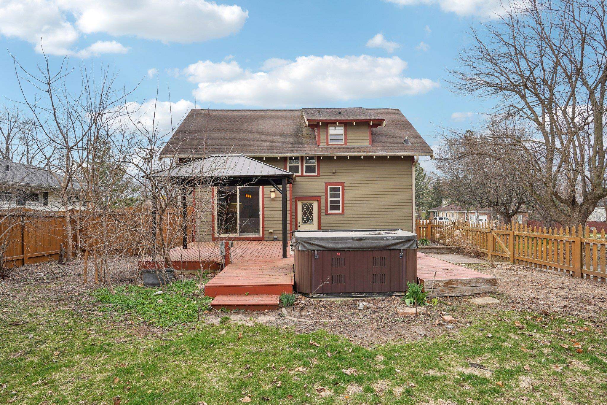 524 S Van Buren Street