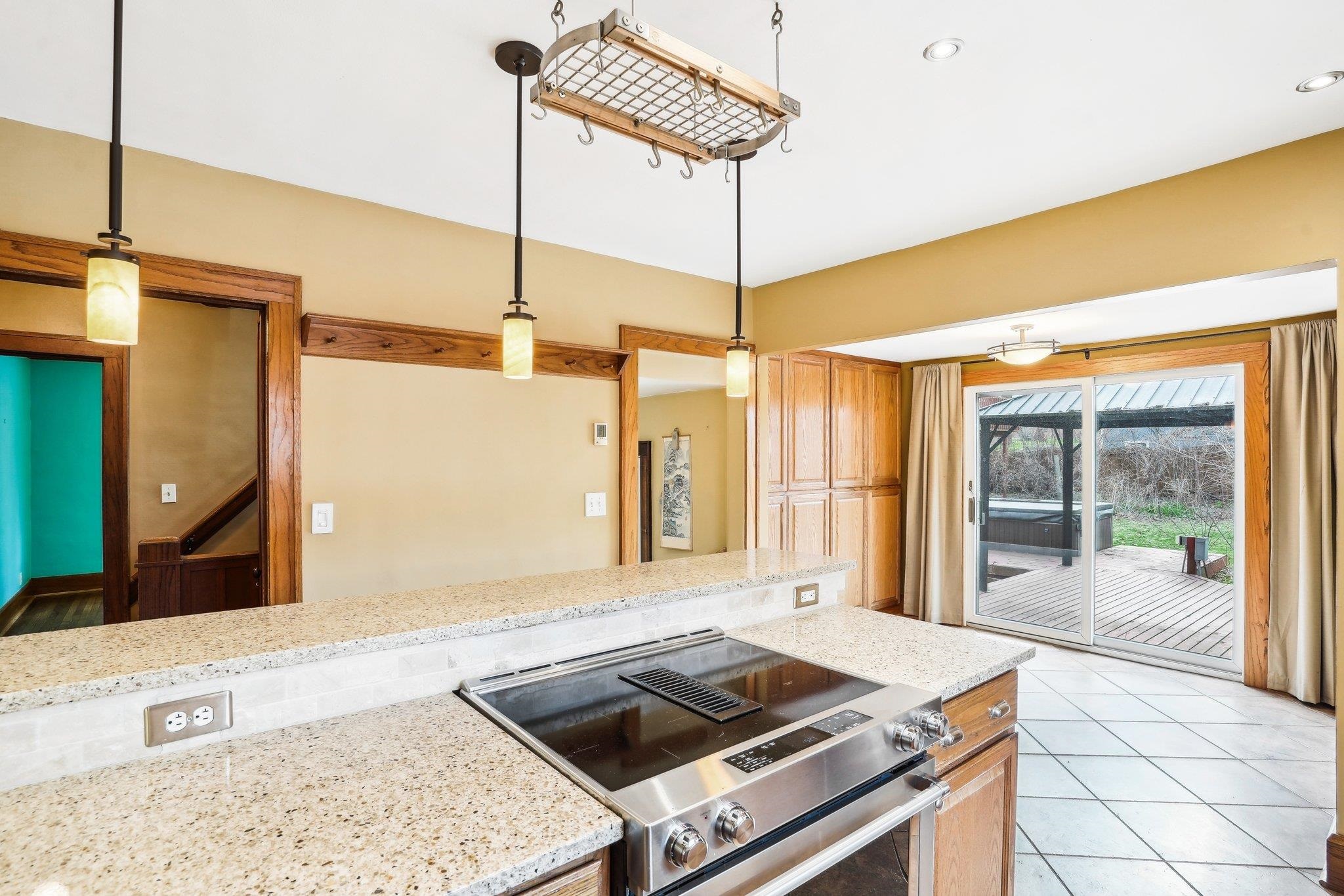 524 S Van Buren Street