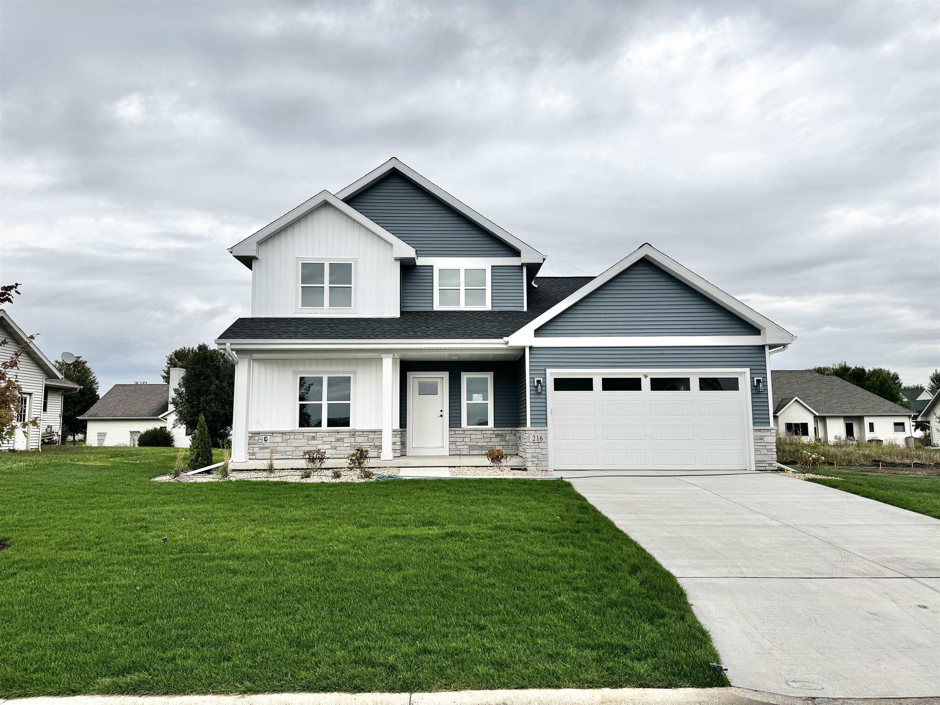 216 Cardinal Lane