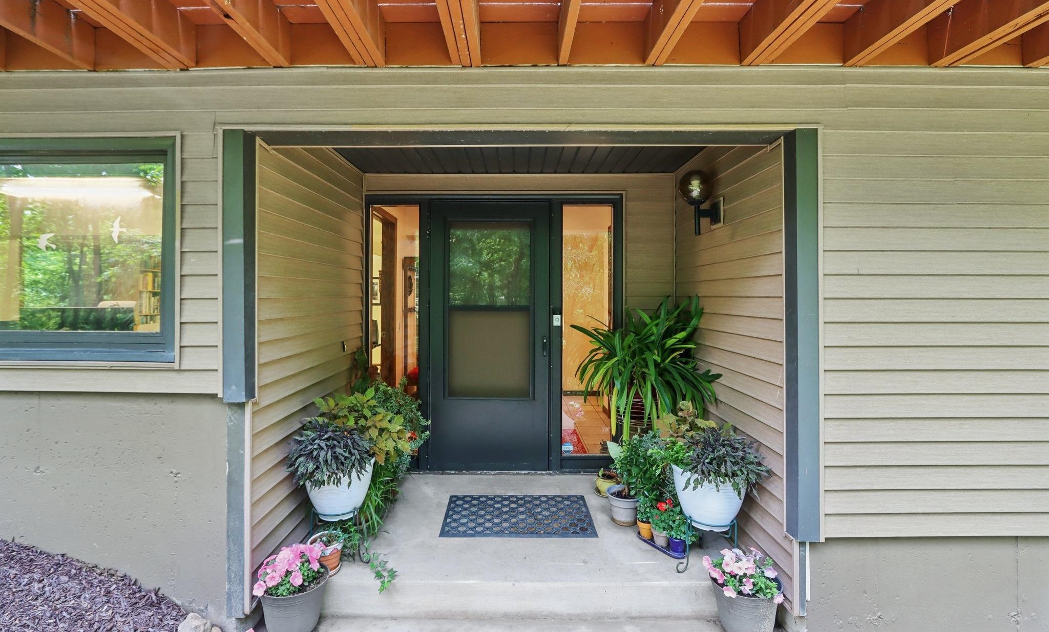 6221 Trail Ridge Court