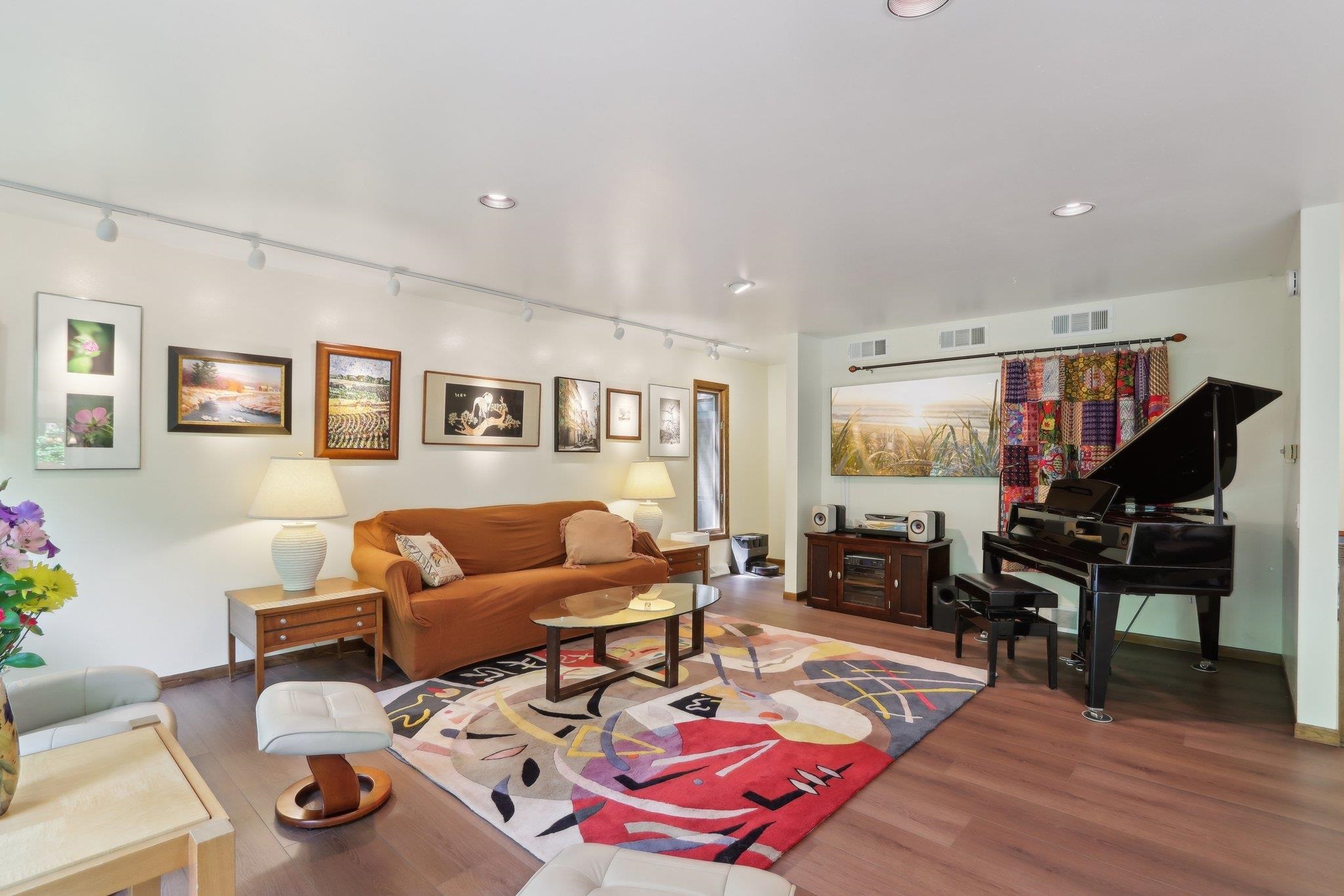 6221 Trail Ridge Court