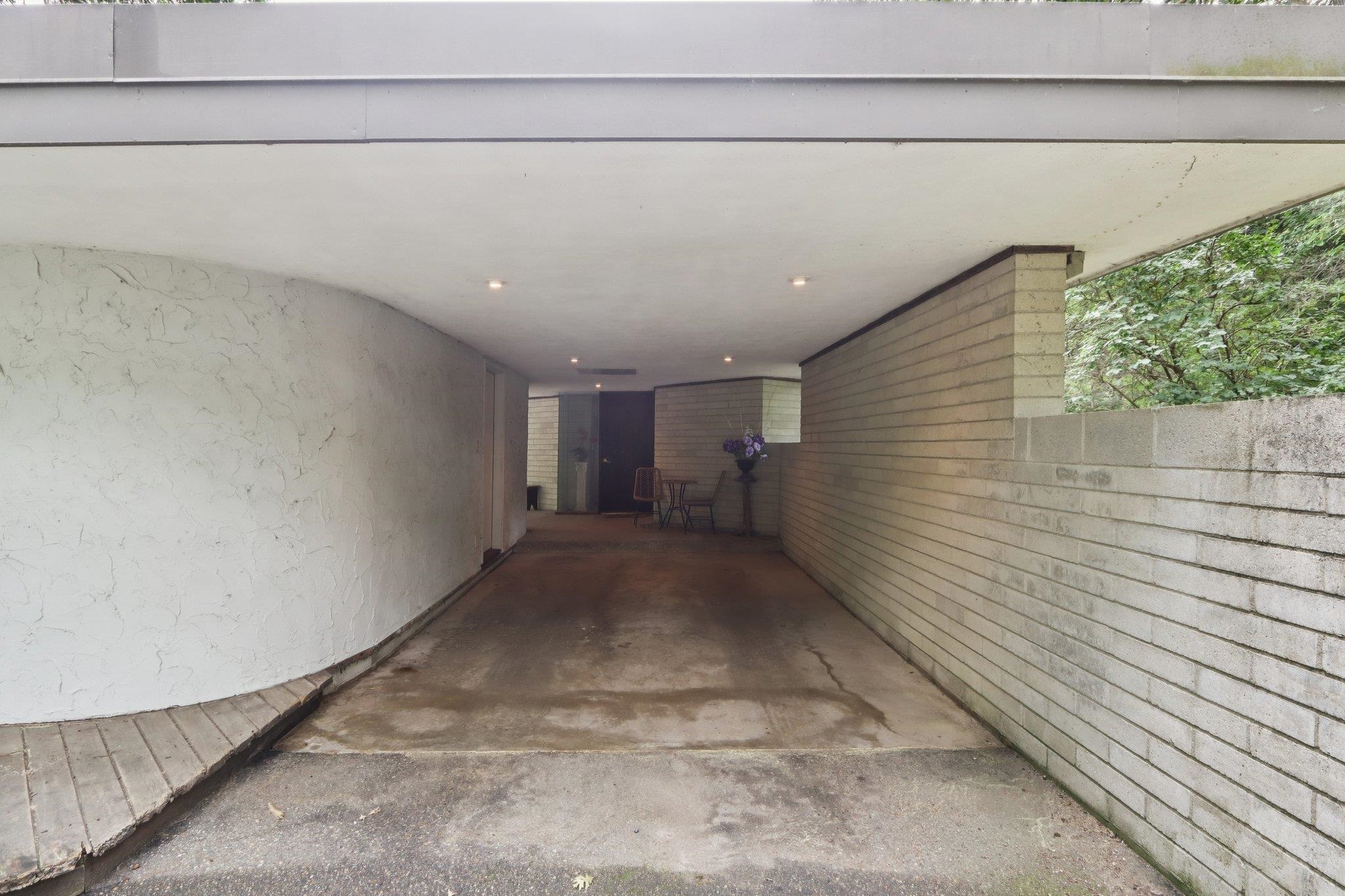 2846 N River Bluff Drive