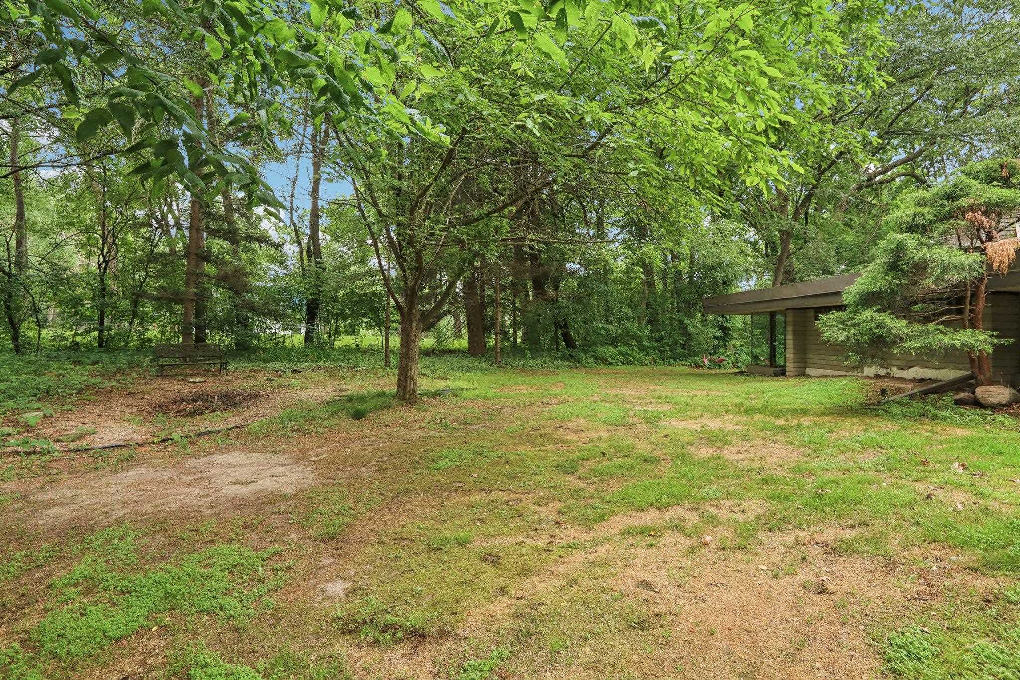 2846 N River Bluff Drive