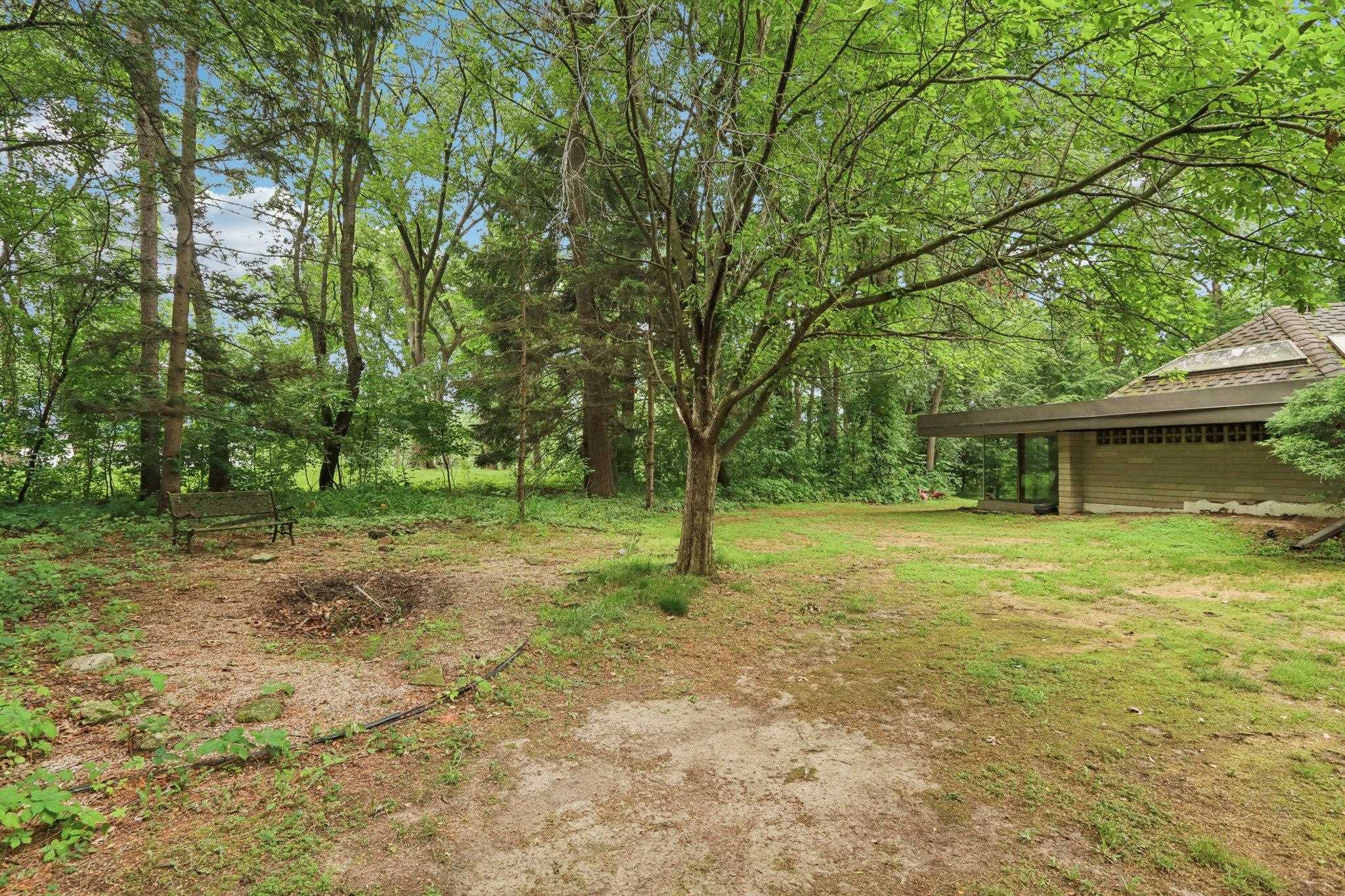 2846 N River Bluff Drive