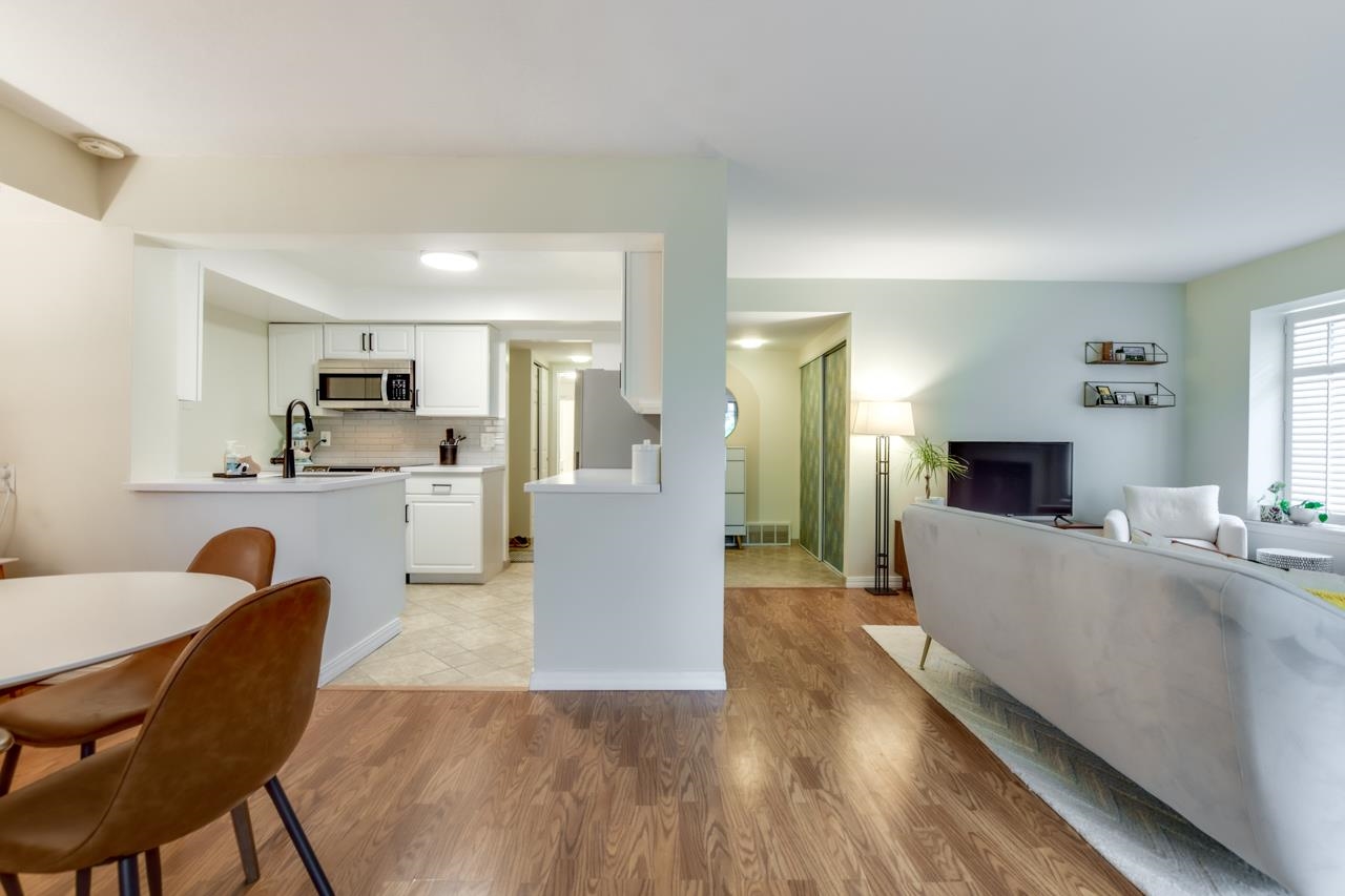 2807 Century Harbor Road 1