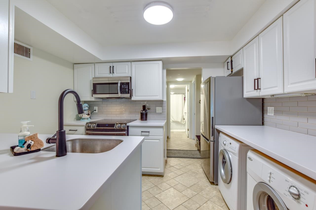 2807 Century Harbor Road 1