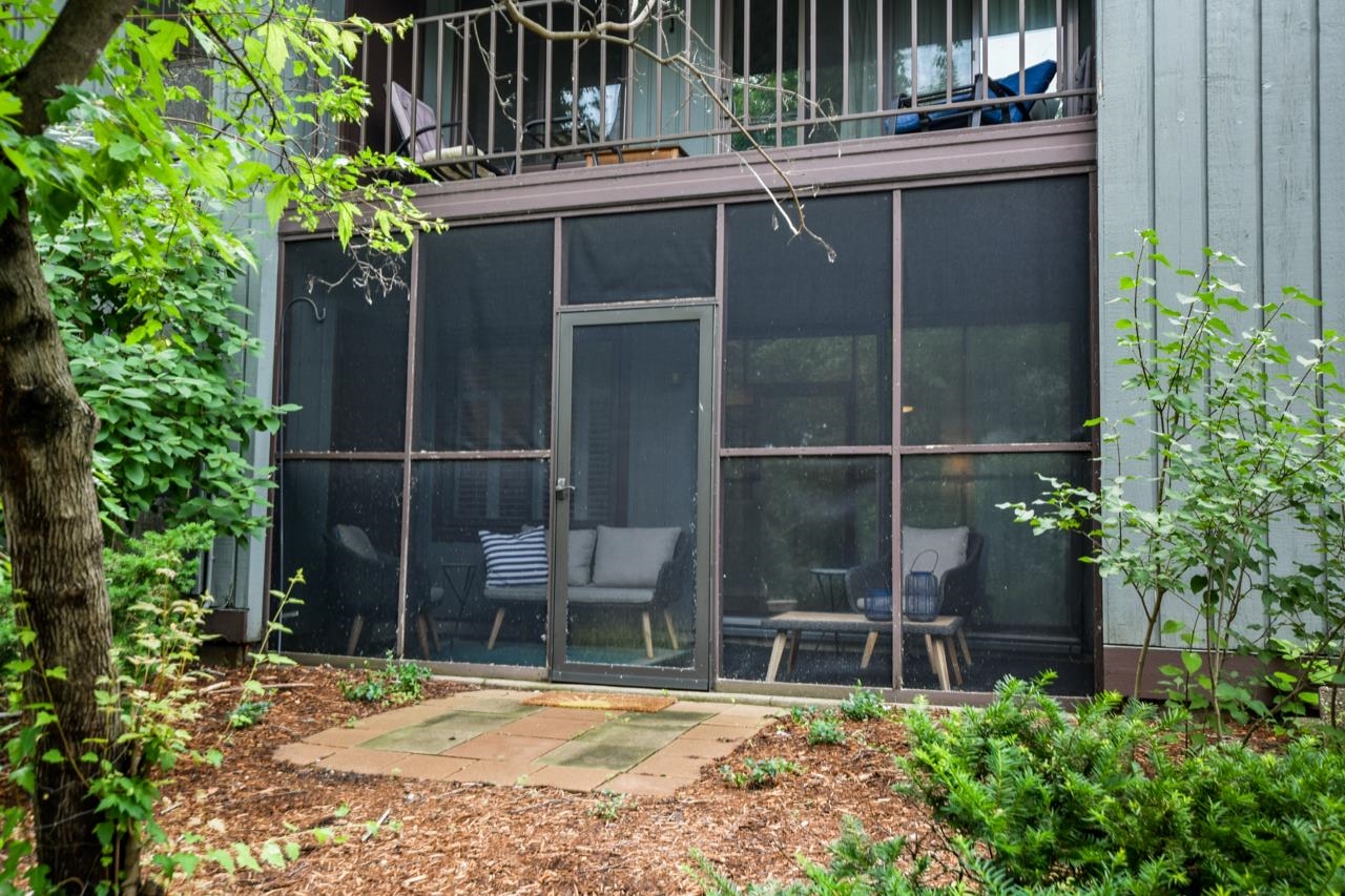 2807 Century Harbor Road 1