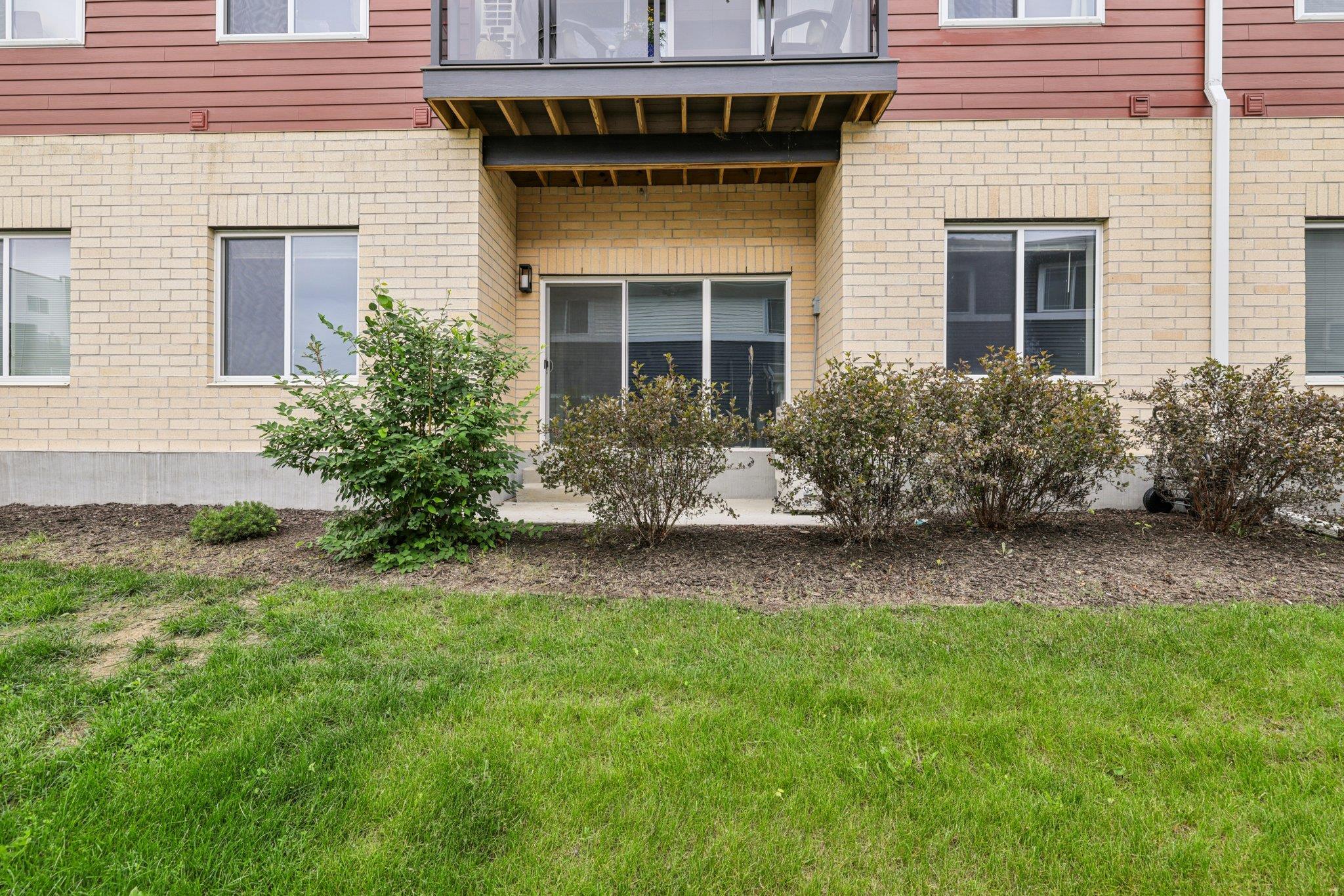 1601 N Windsor Avenue 106