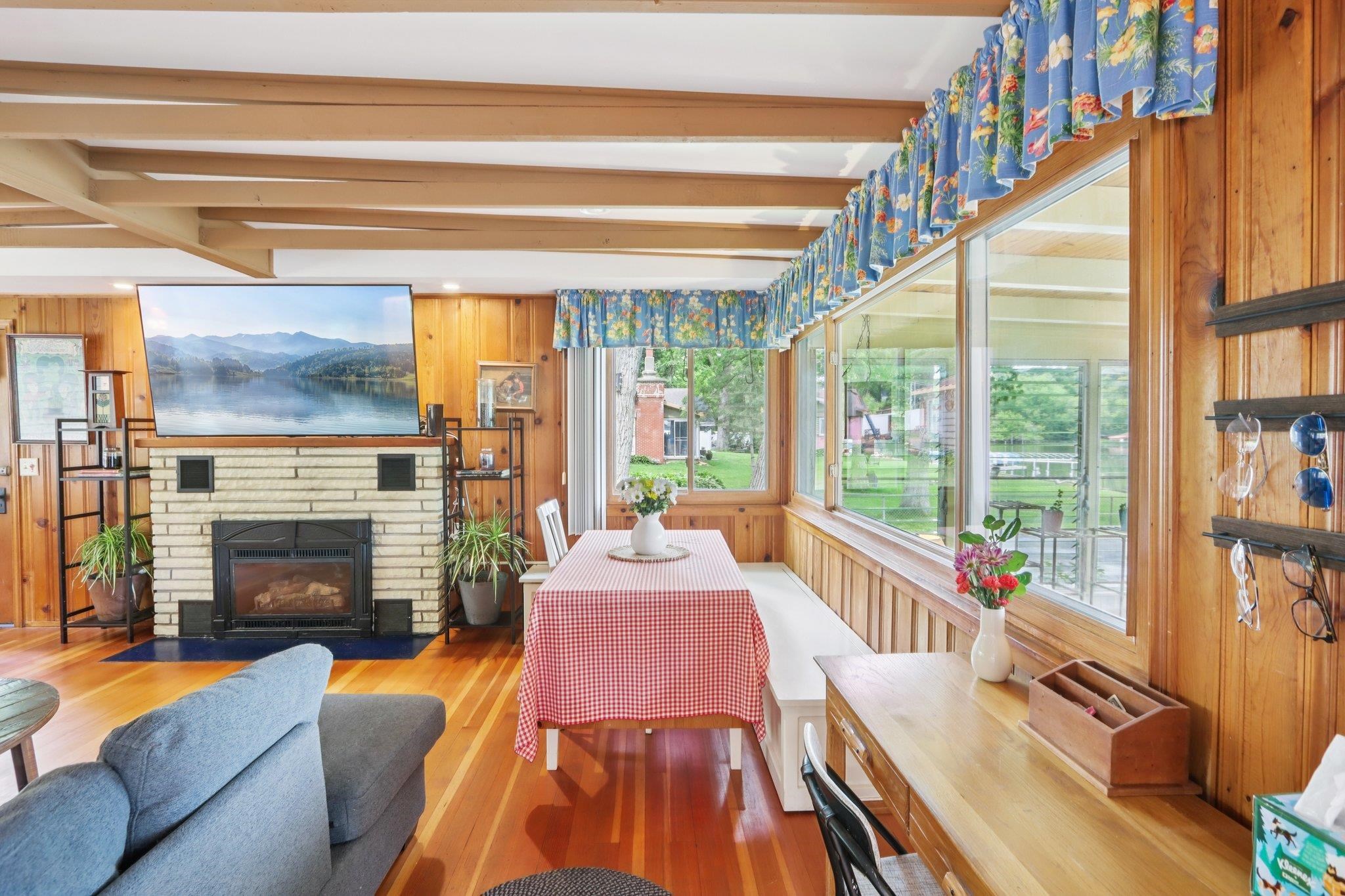 9727 N Blackhawk Drive