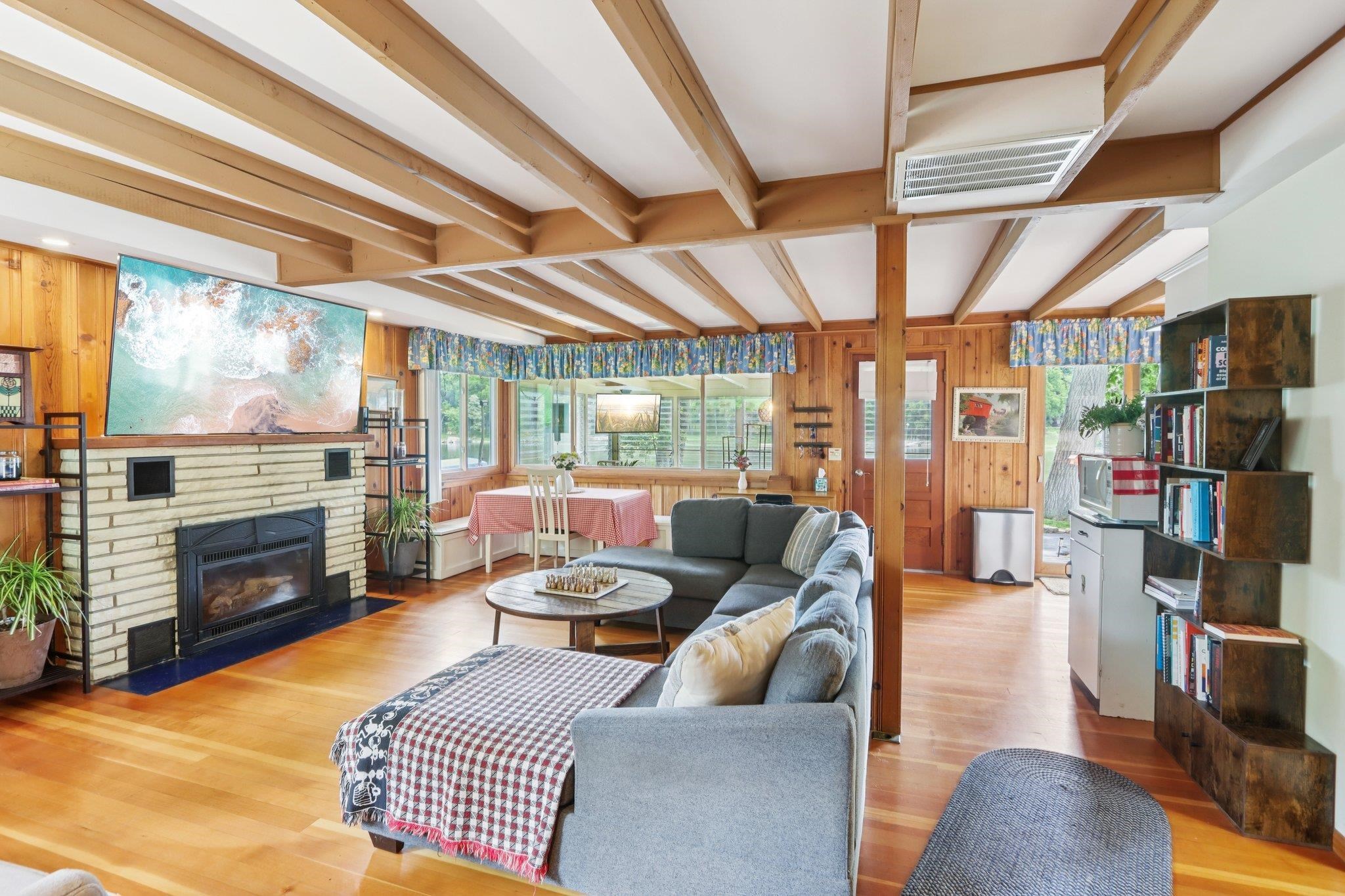 9727 N Blackhawk Drive