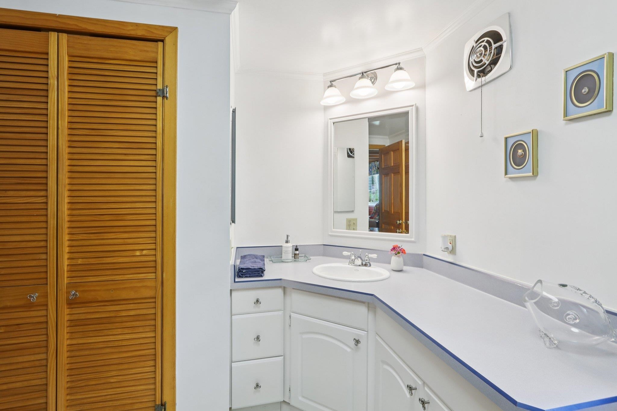 9727 N Blackhawk Drive