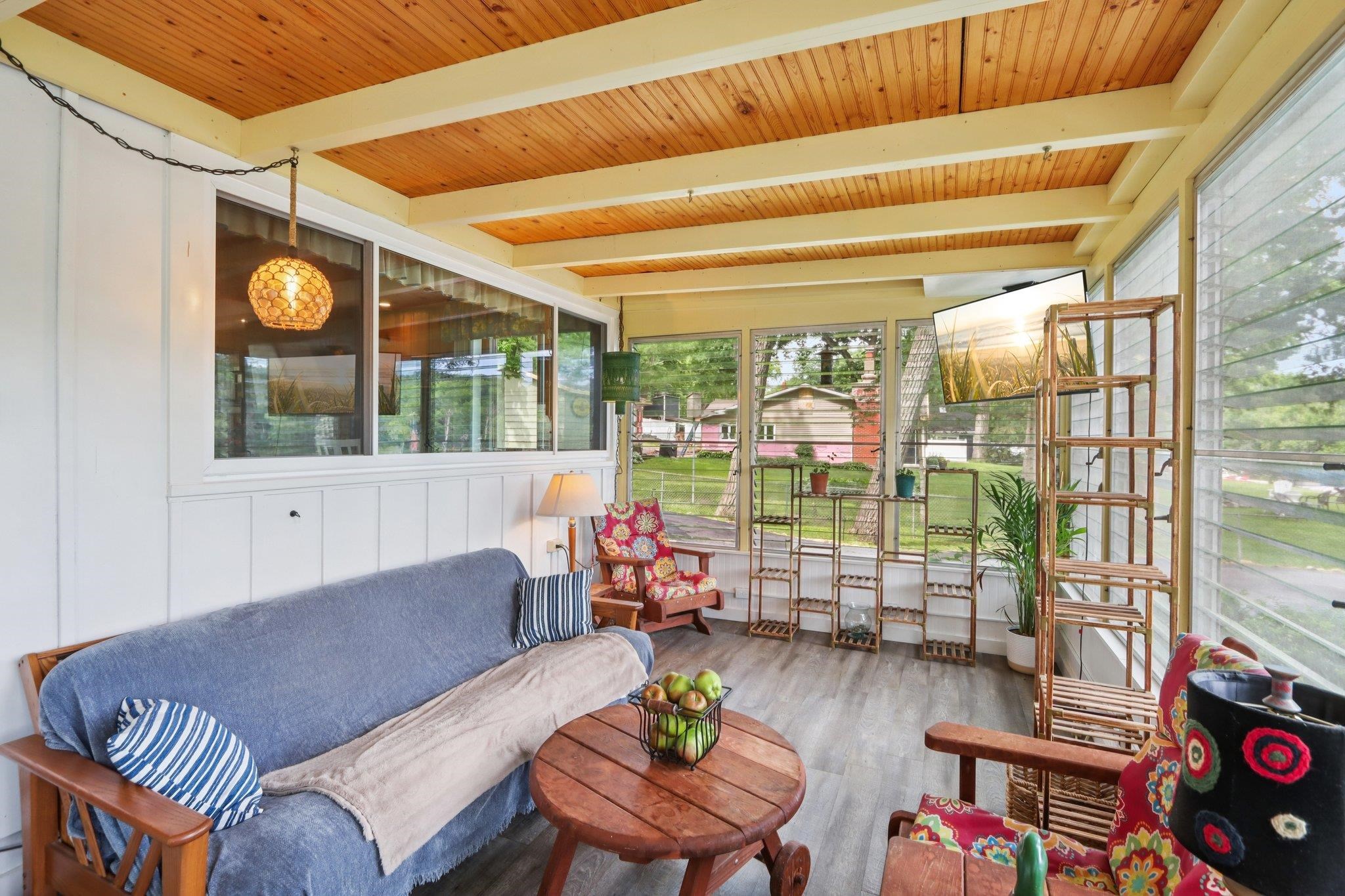 9727 N Blackhawk Drive