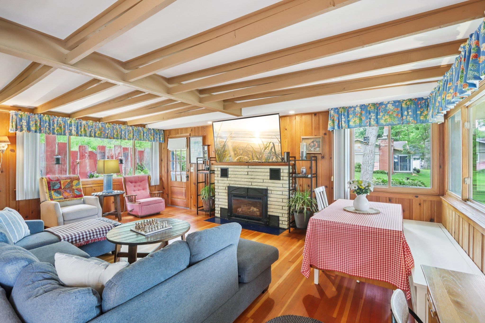 9727 N Blackhawk Drive