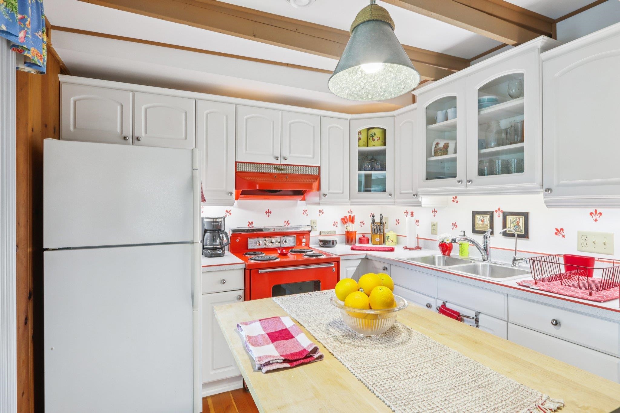 9727 N Blackhawk Drive