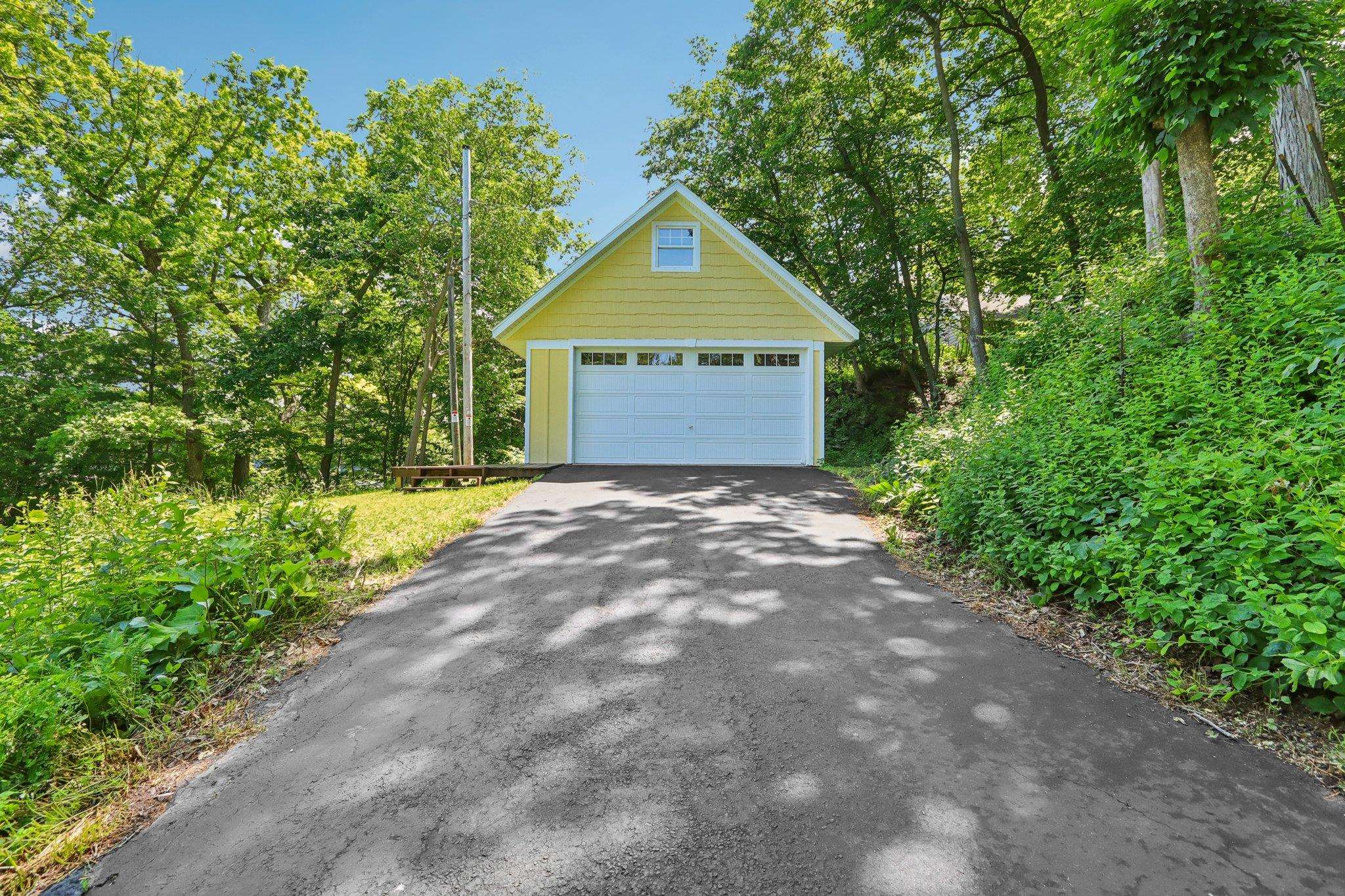 9727 N Blackhawk Drive