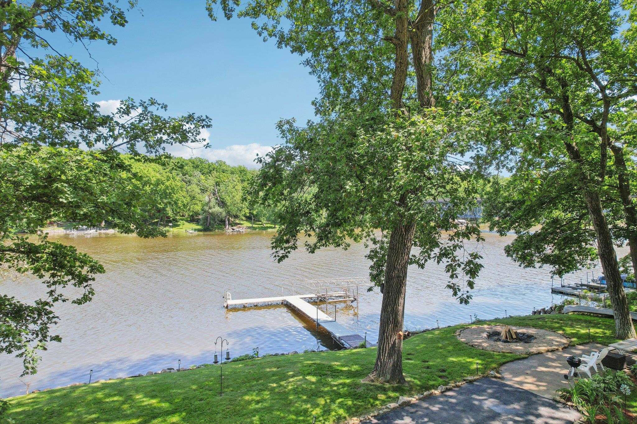 9727 N Blackhawk Drive