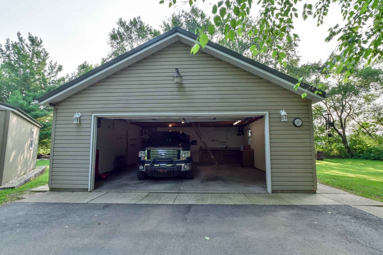 6801 S County Road T