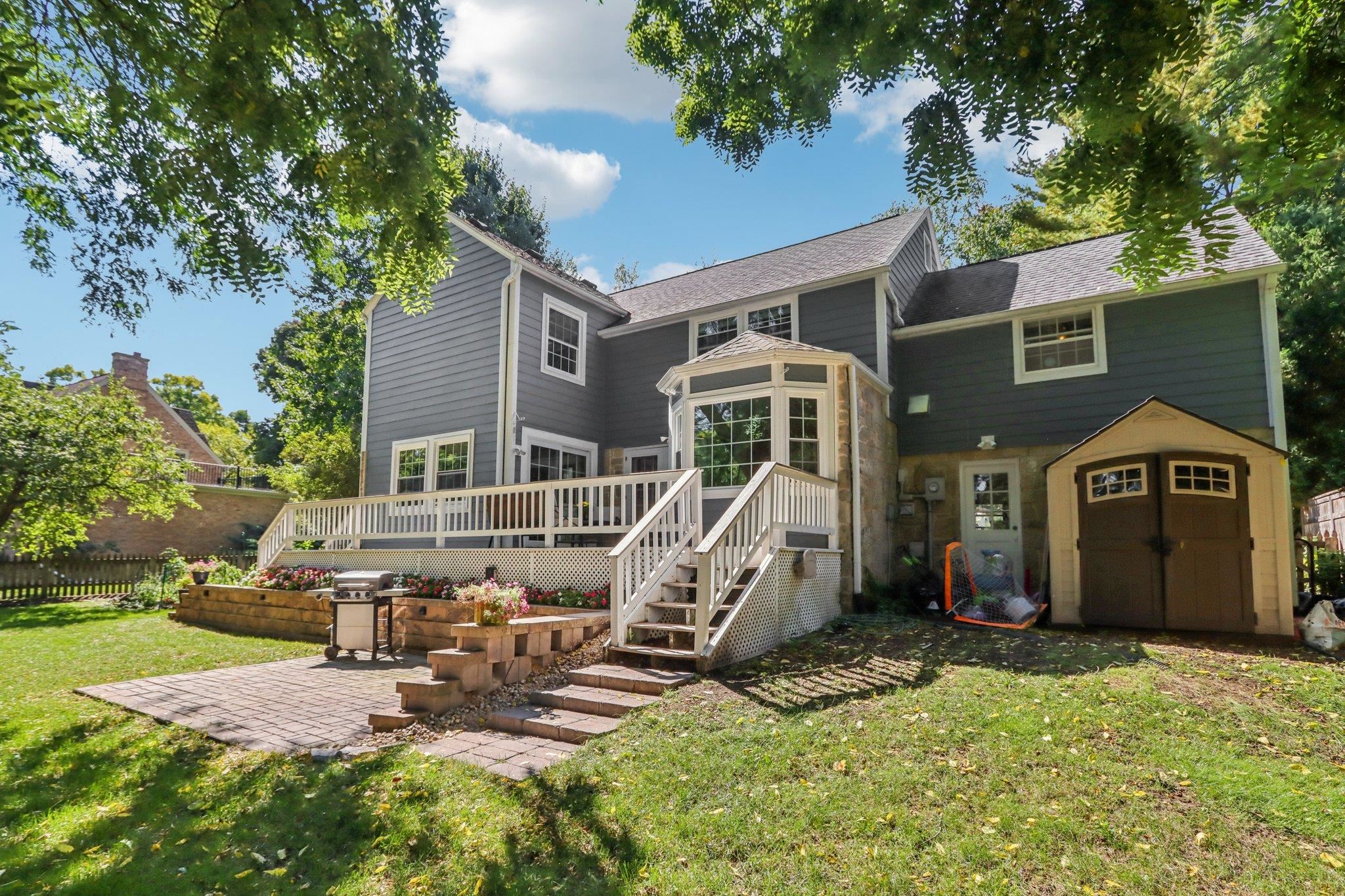 725 Seneca Place