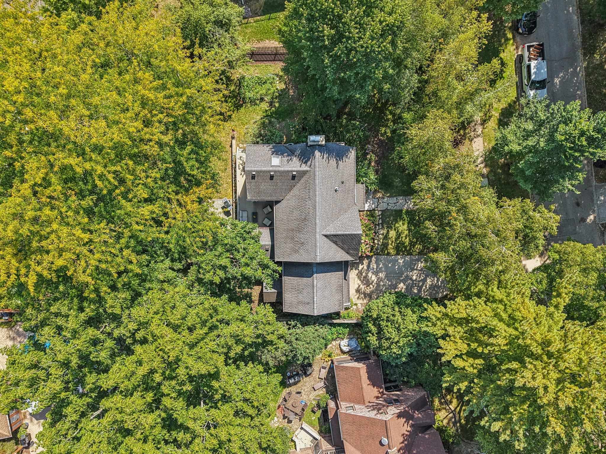 725 Seneca Place