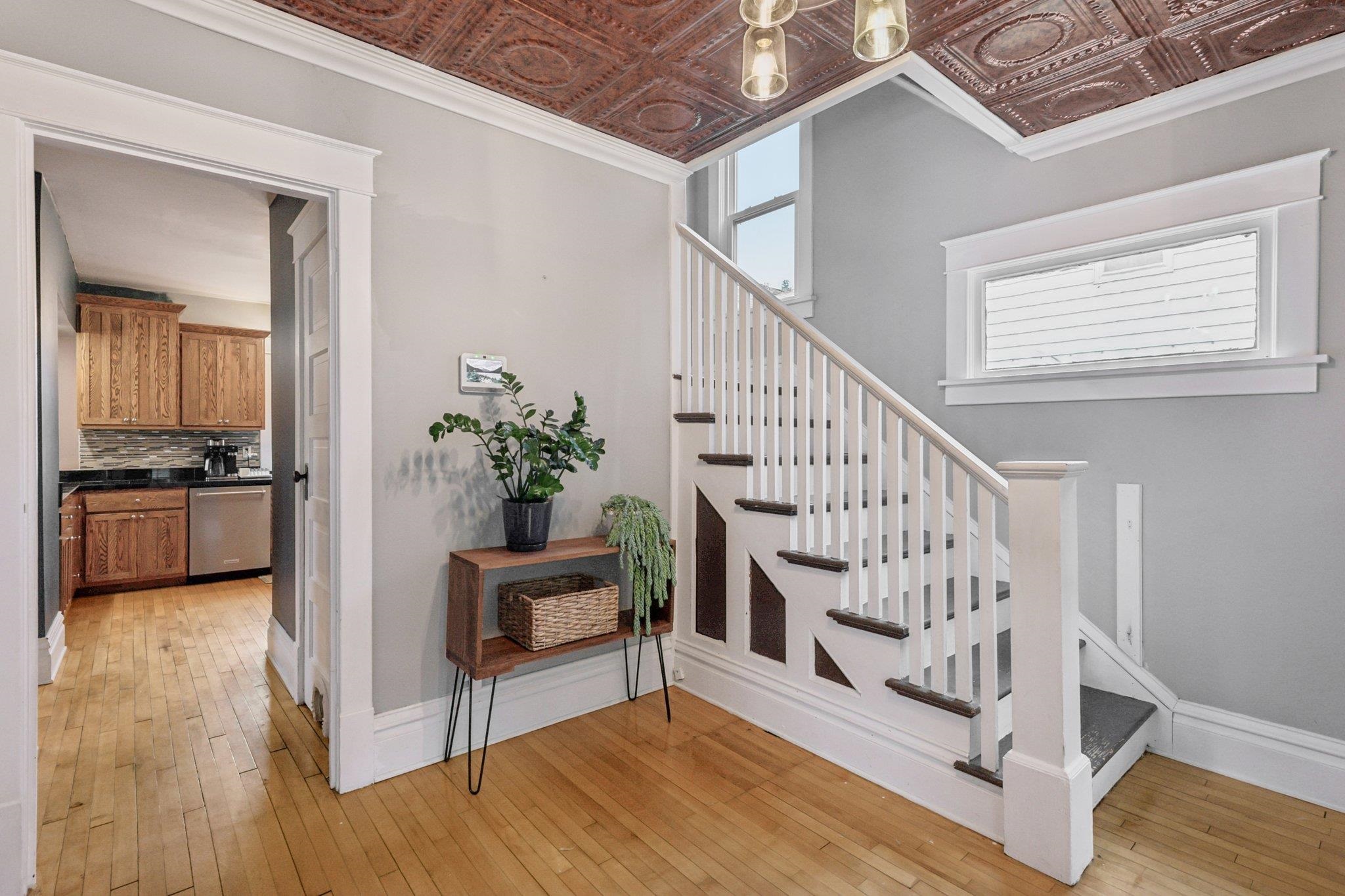 913 Prospect Avenue