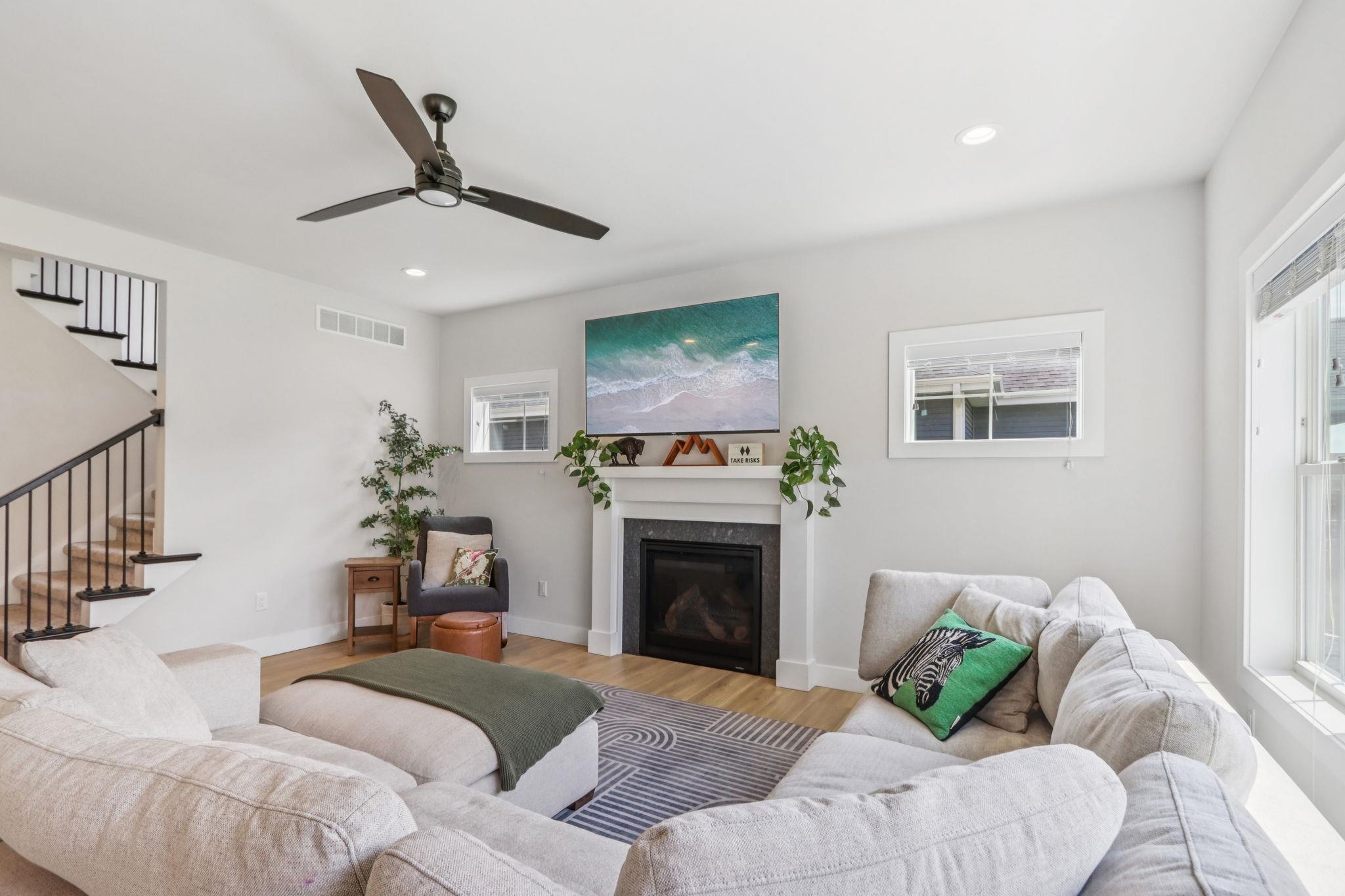 807 Lynn Street