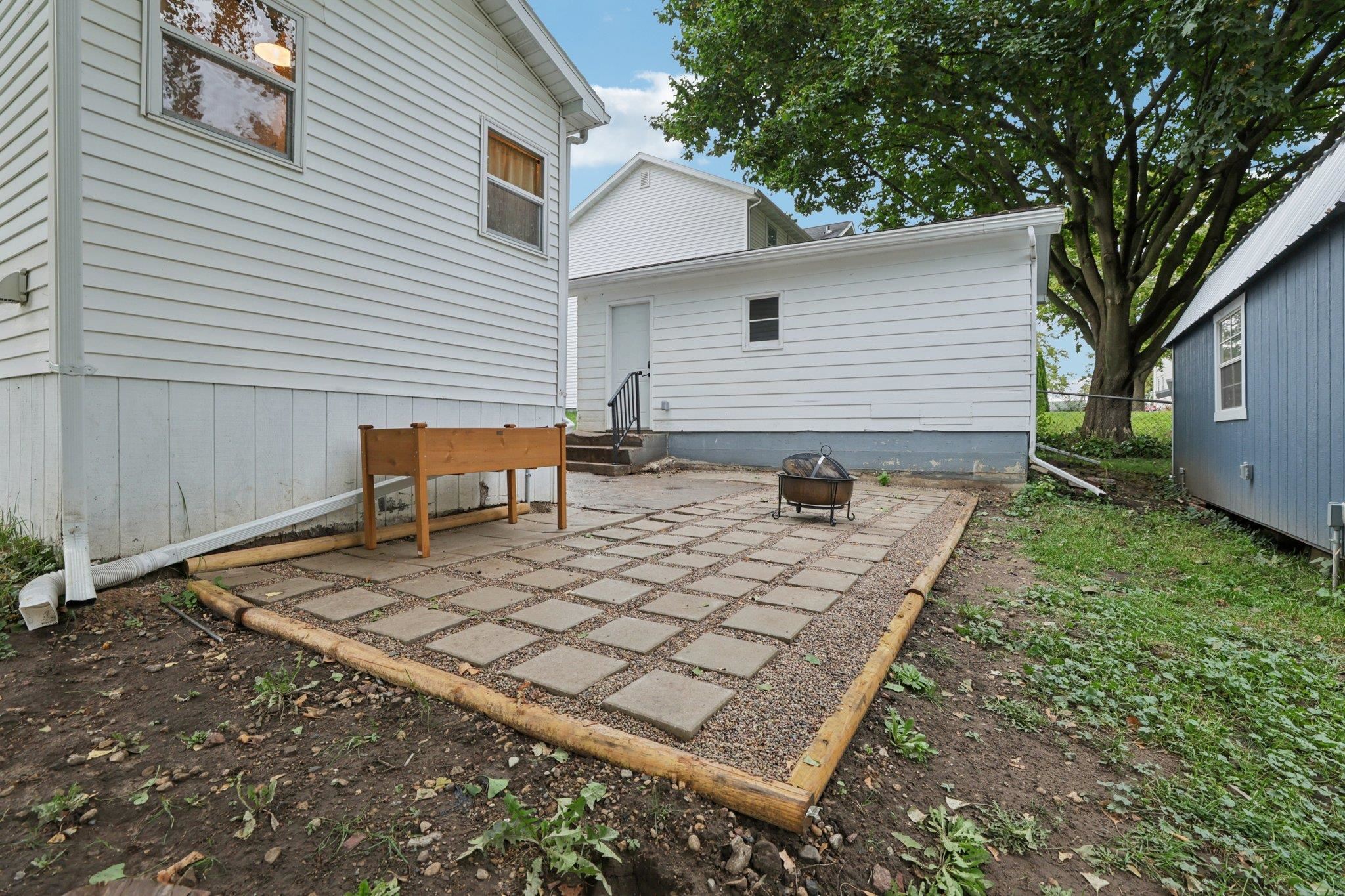 117 E Milwaukee Street