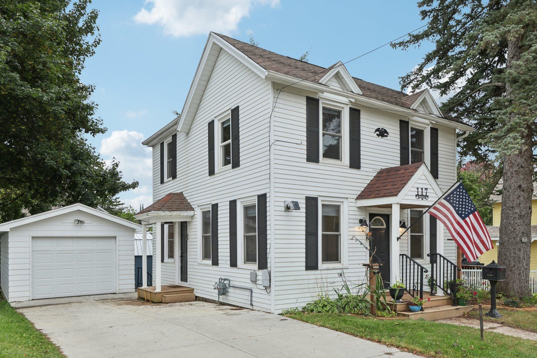 117 E Milwaukee Street