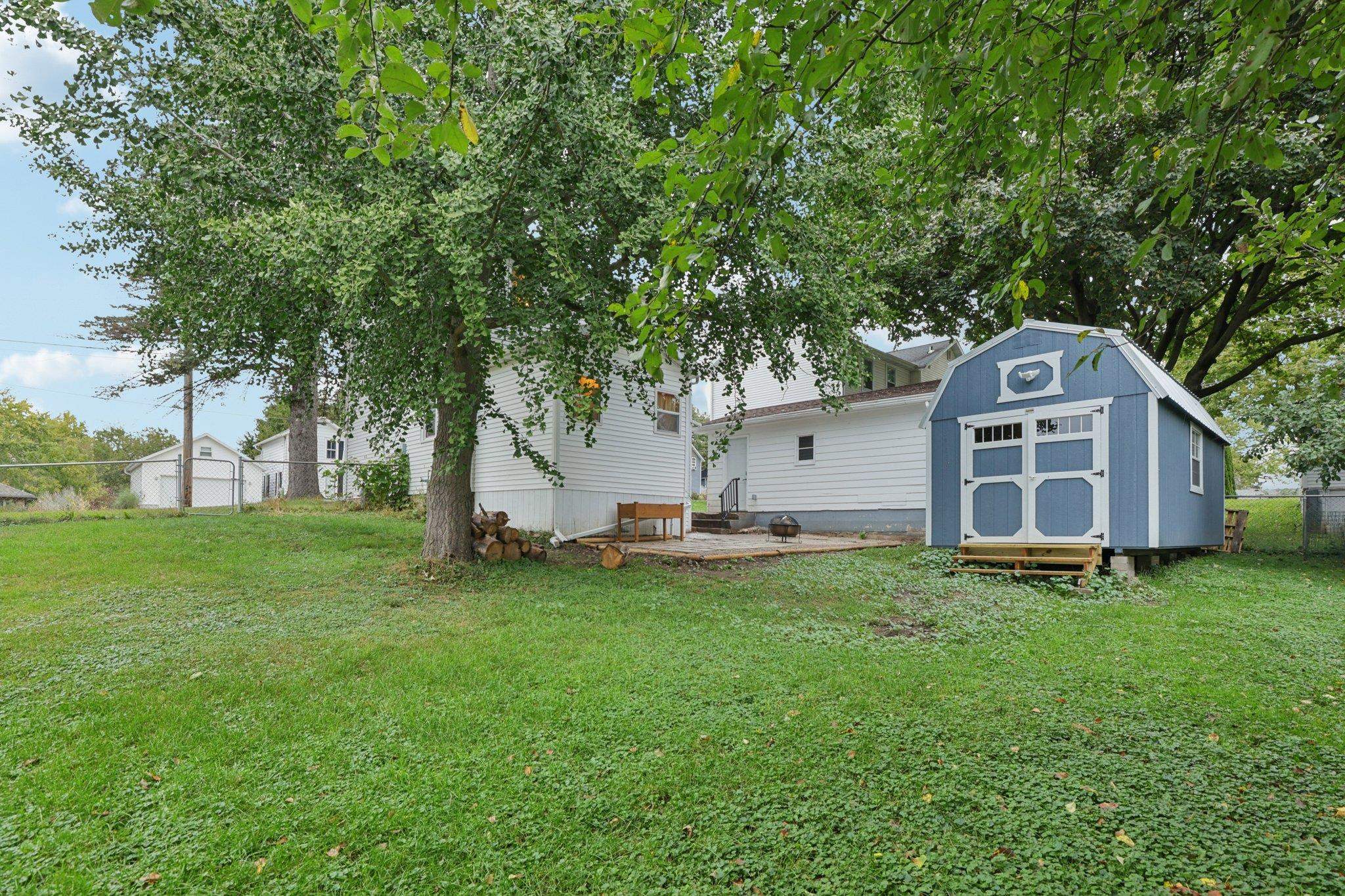 117 E Milwaukee Street