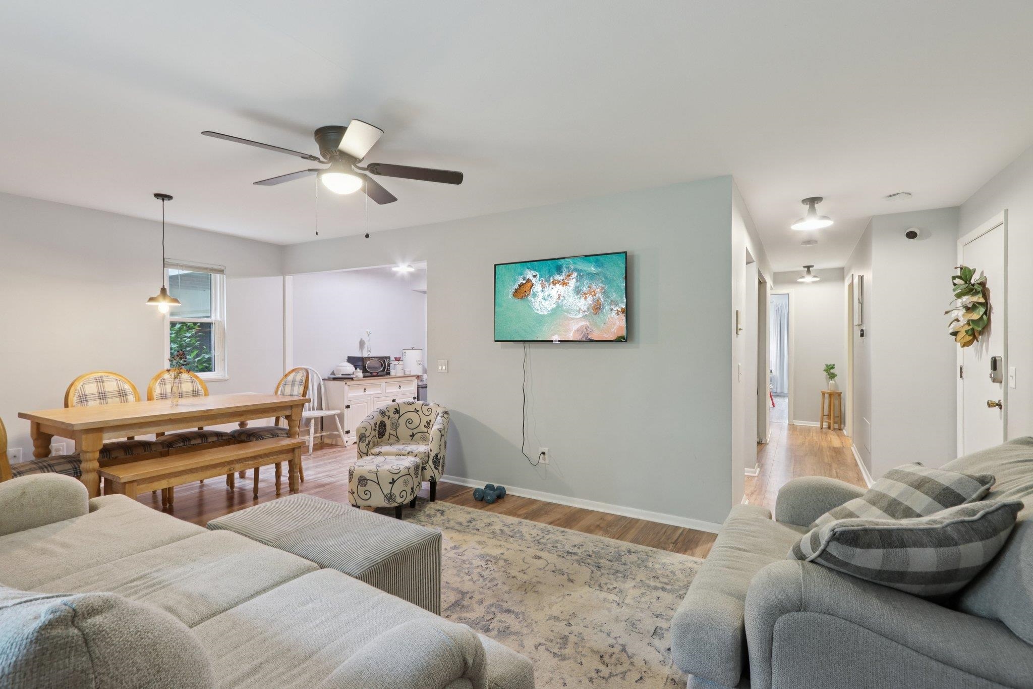 5506 Century Avenue 1