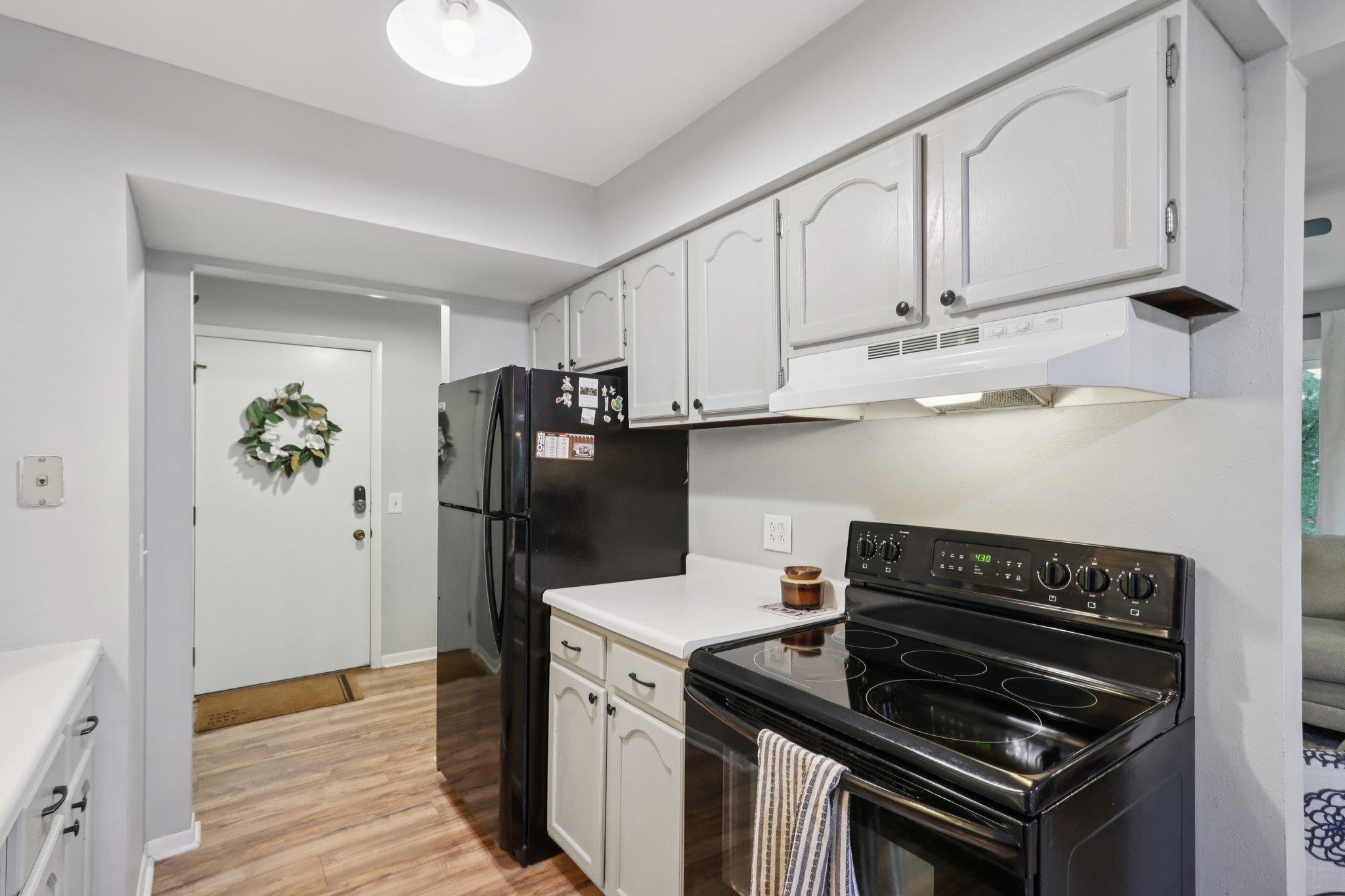 5506 Century Avenue 1