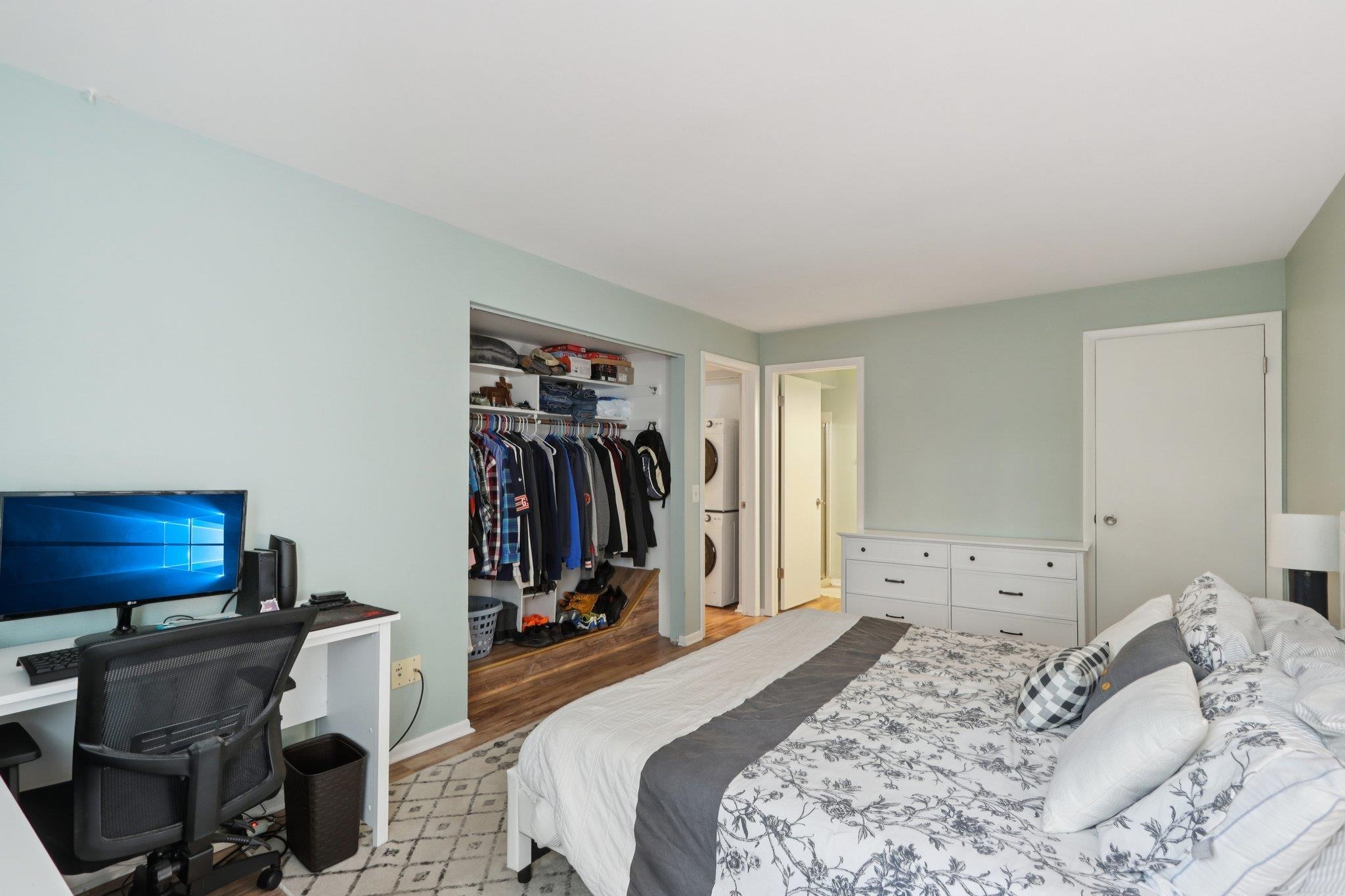 5506 Century Avenue 1