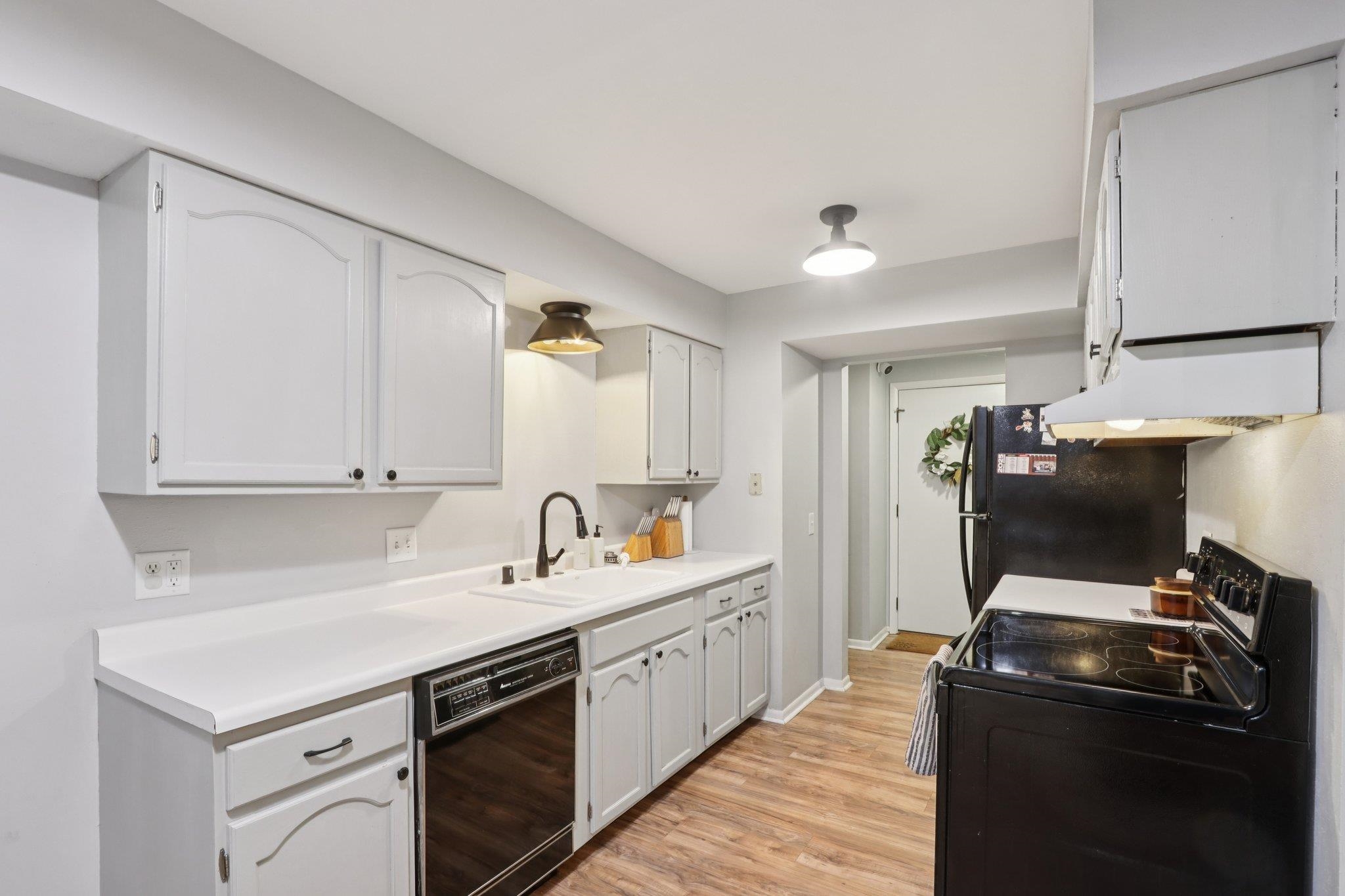 5506 Century Avenue 1