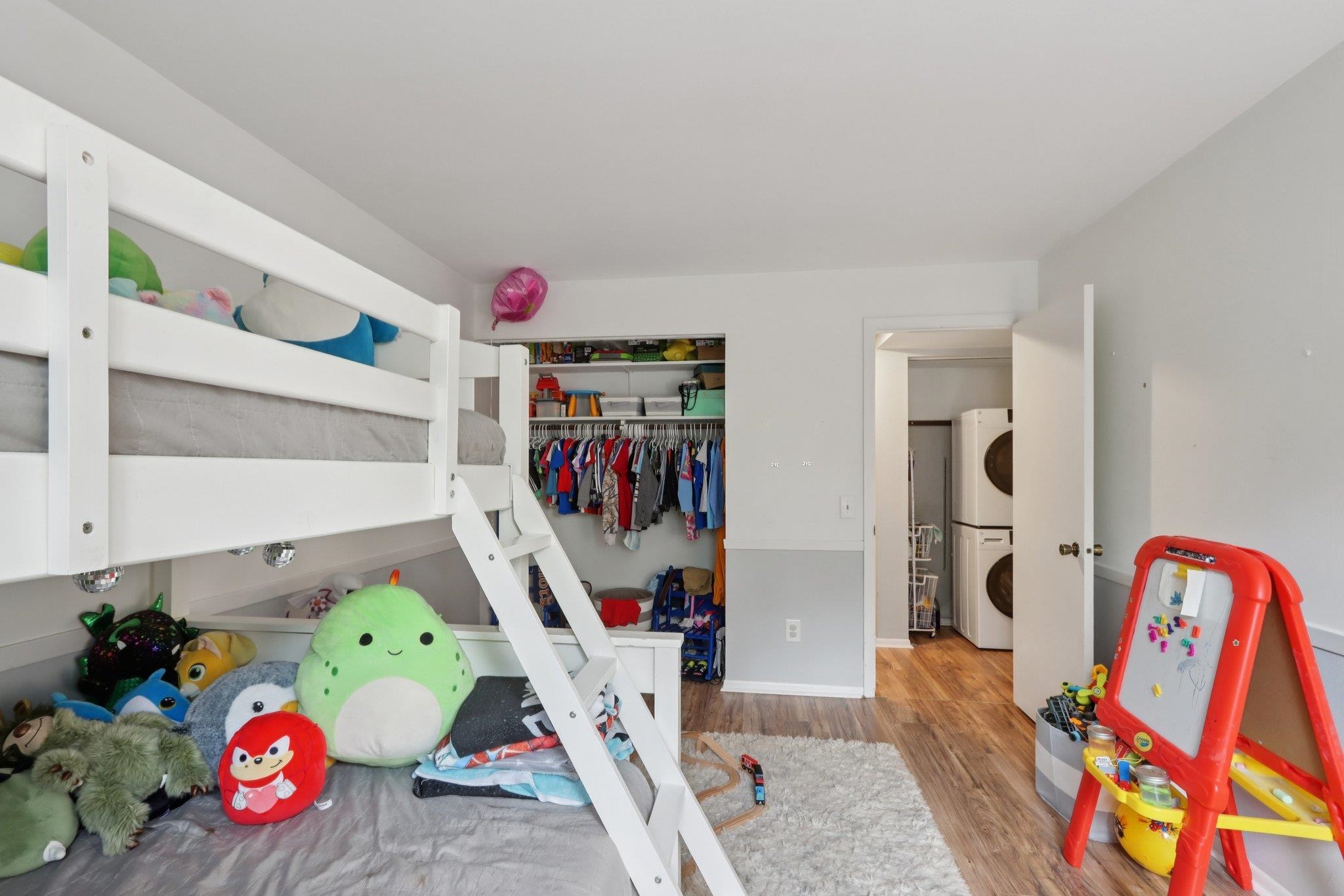 5506 Century Avenue 1