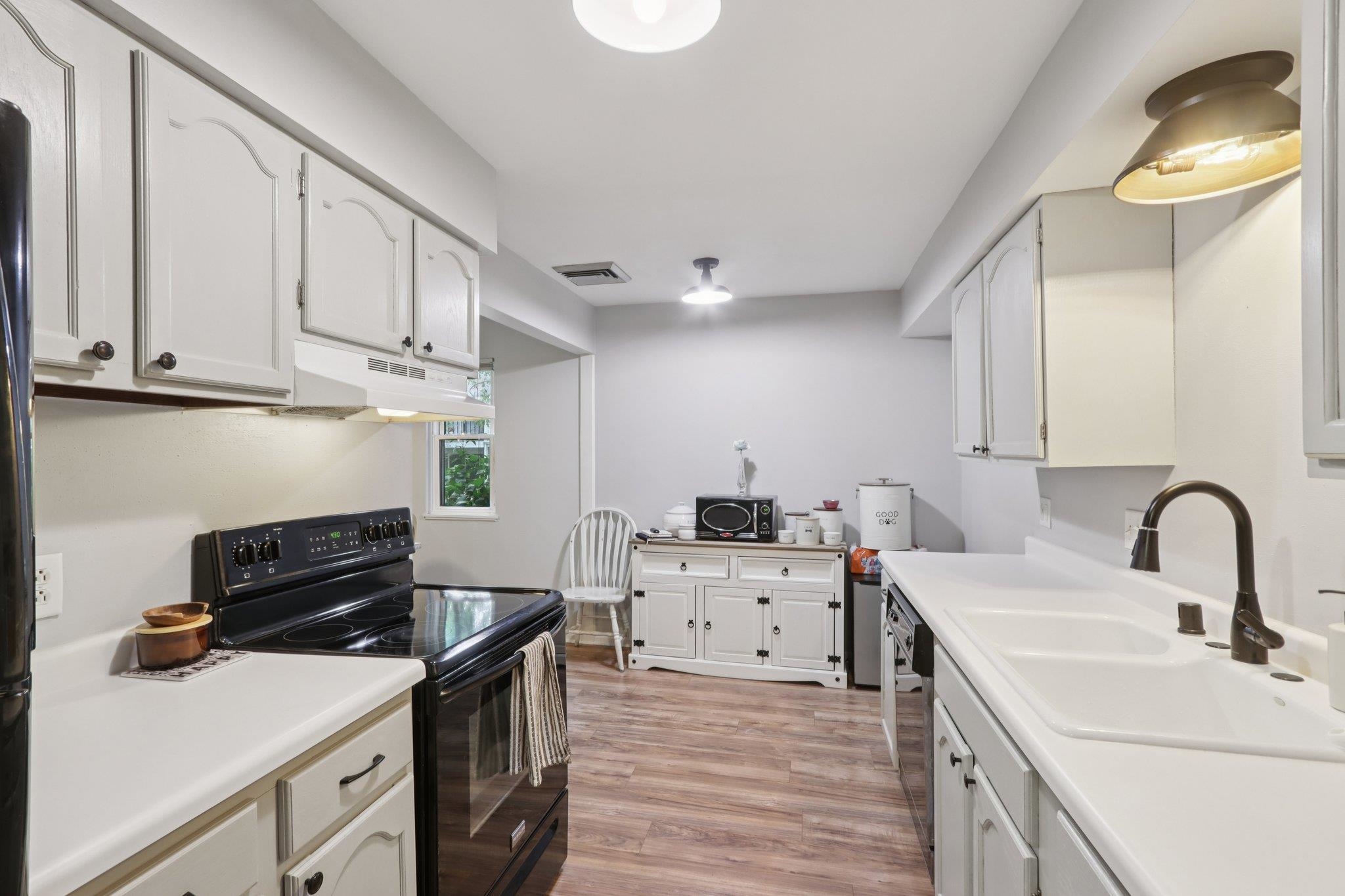 5506 Century Avenue 1