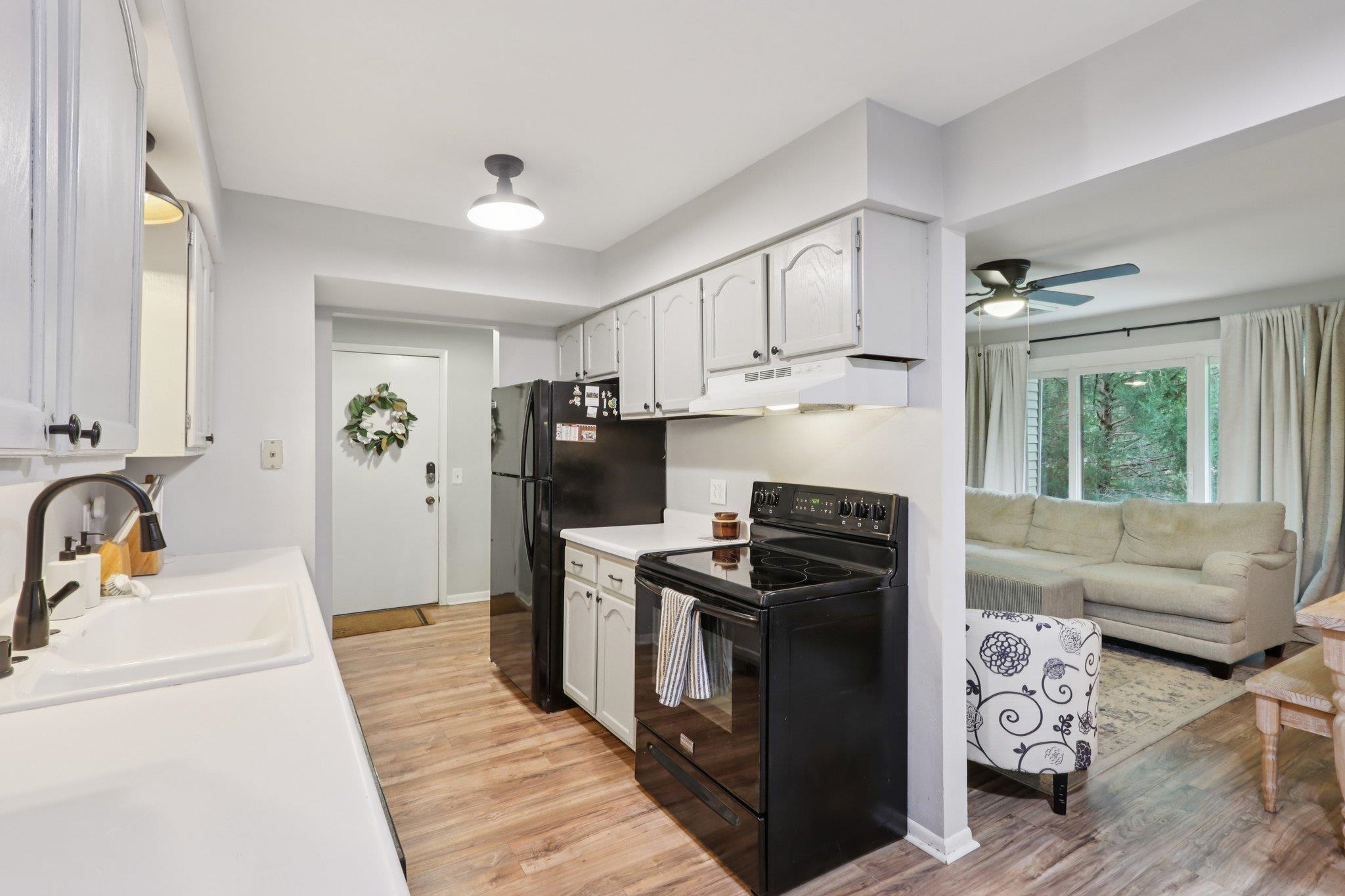 5506 Century Avenue 1