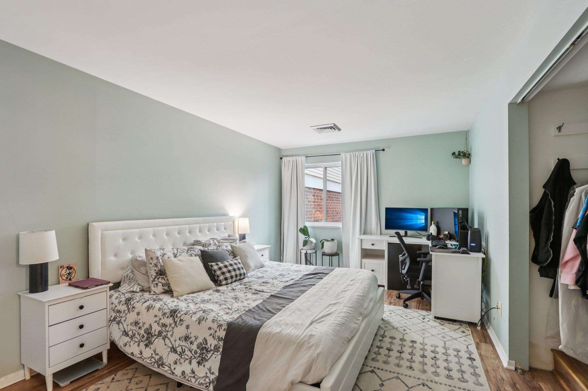 5506 Century Avenue 1