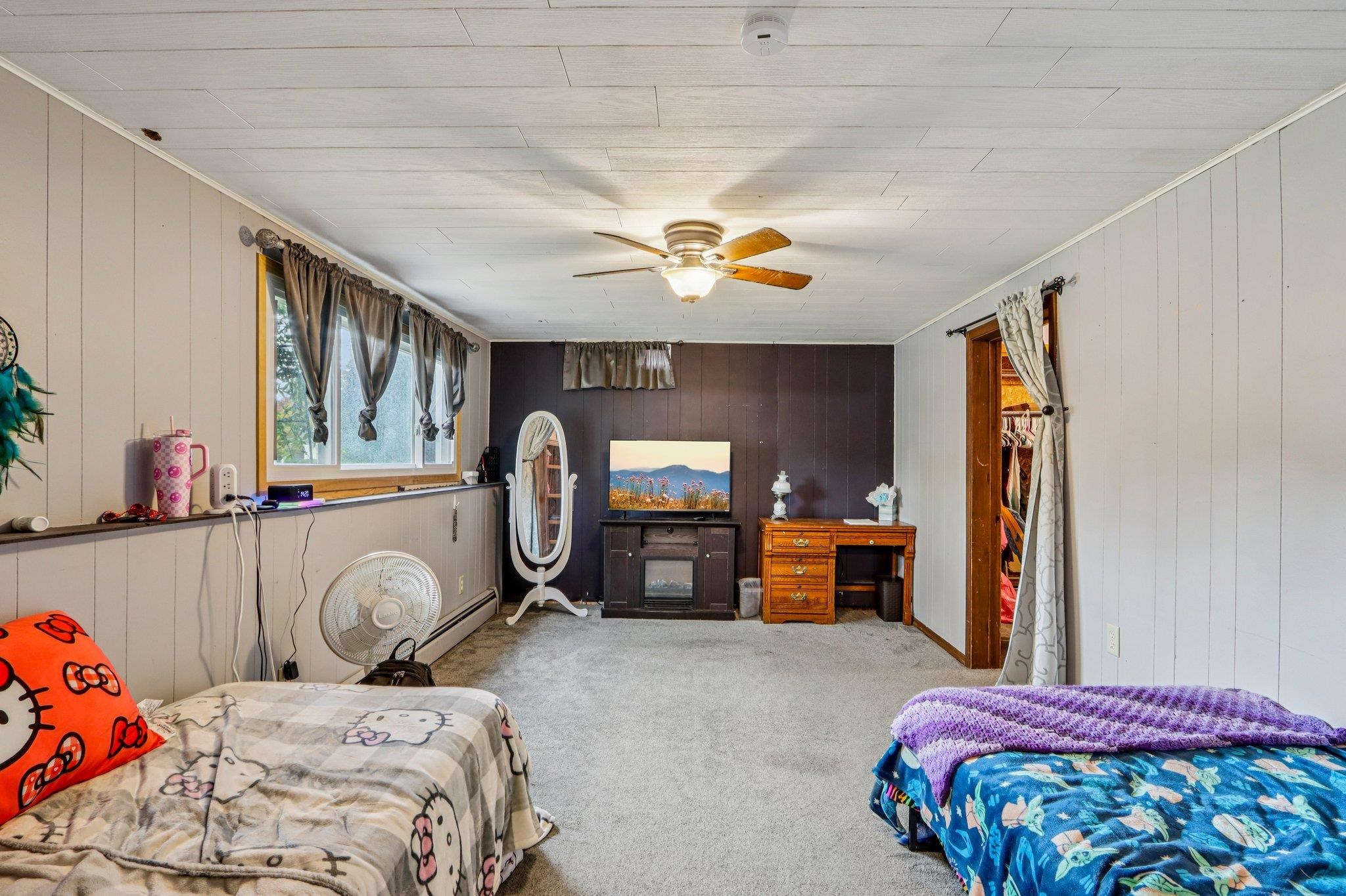 1526 Manor Drive