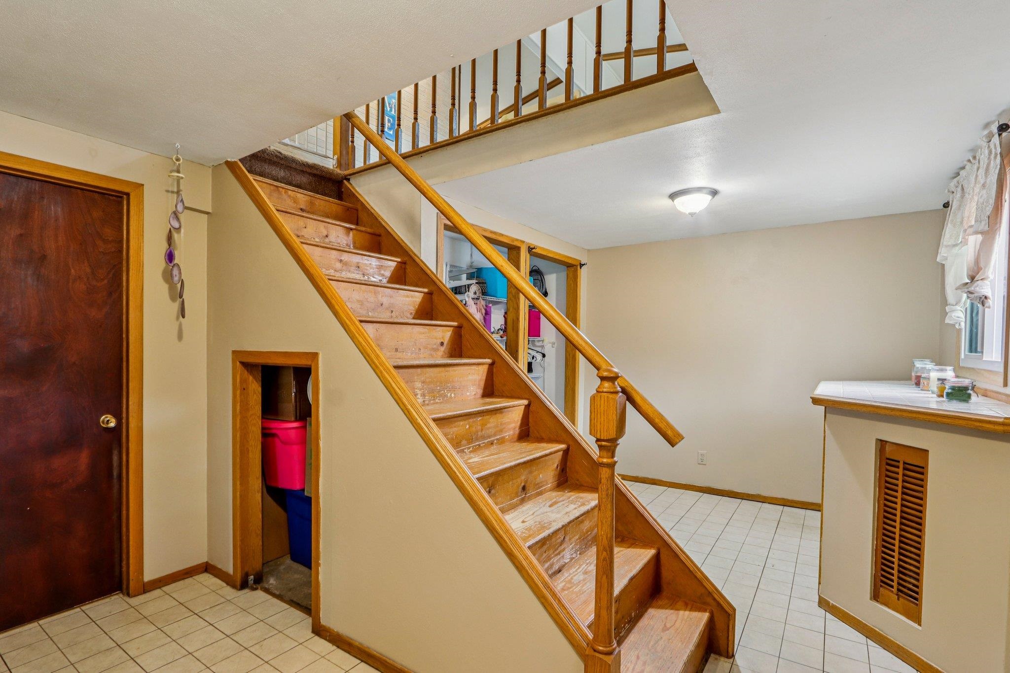 1526 Manor Drive