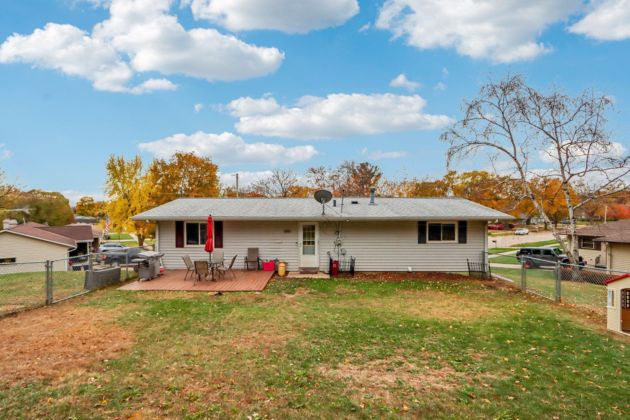 1526 Manor Drive