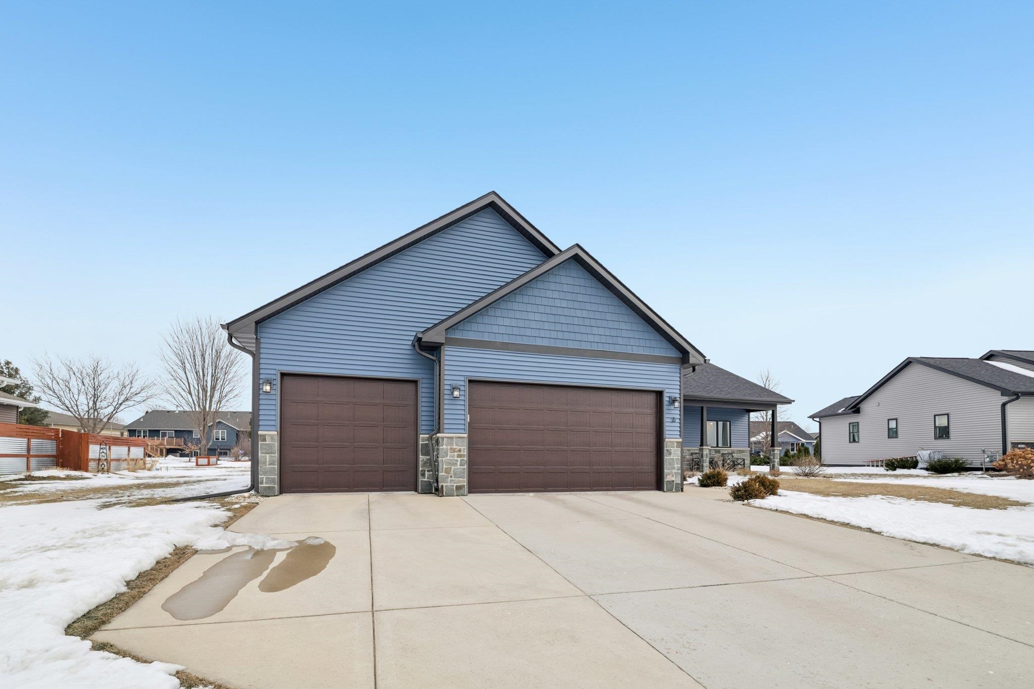 6 N Windmill Ridge Road