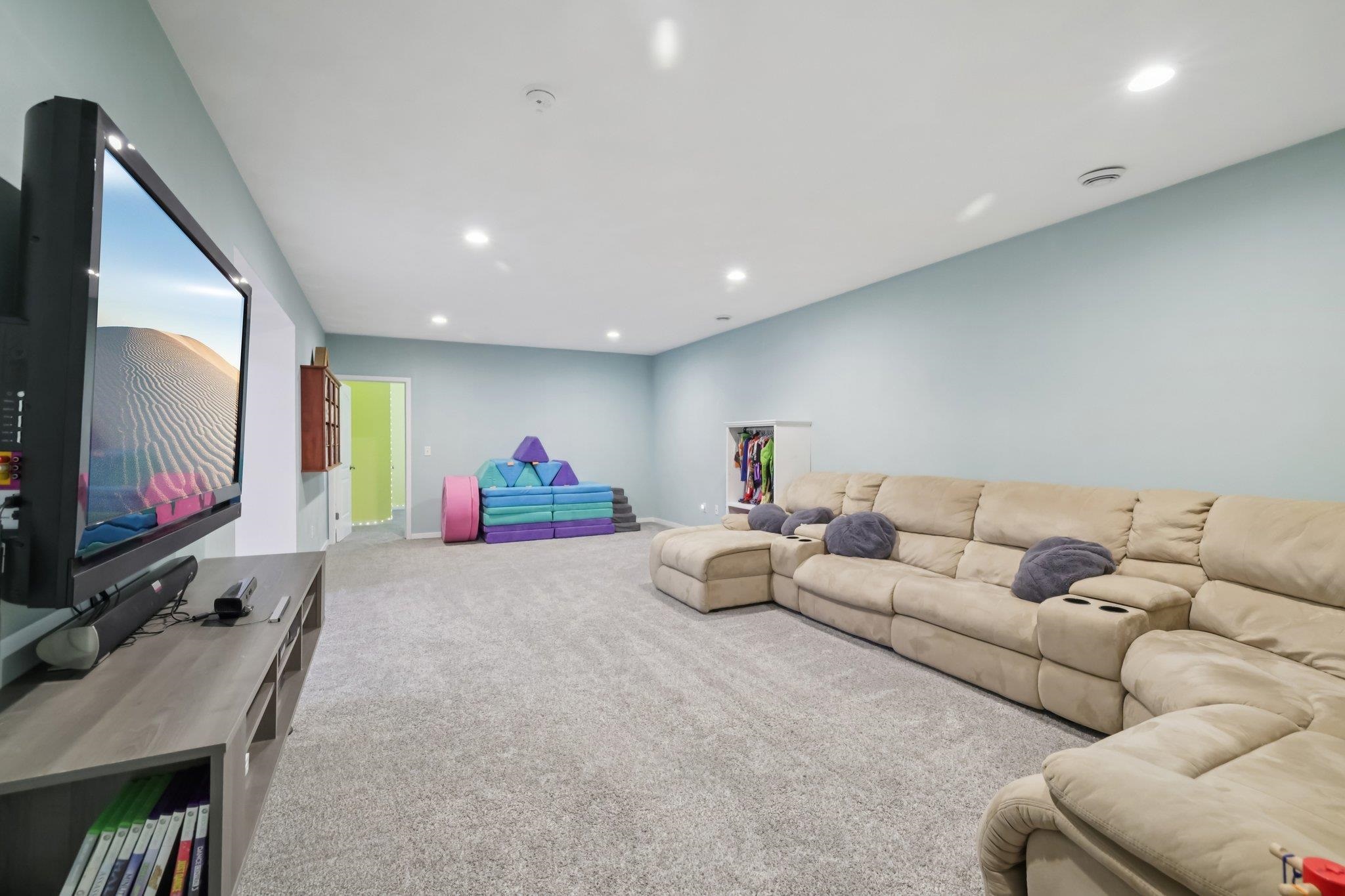 6 N Windmill Ridge Road