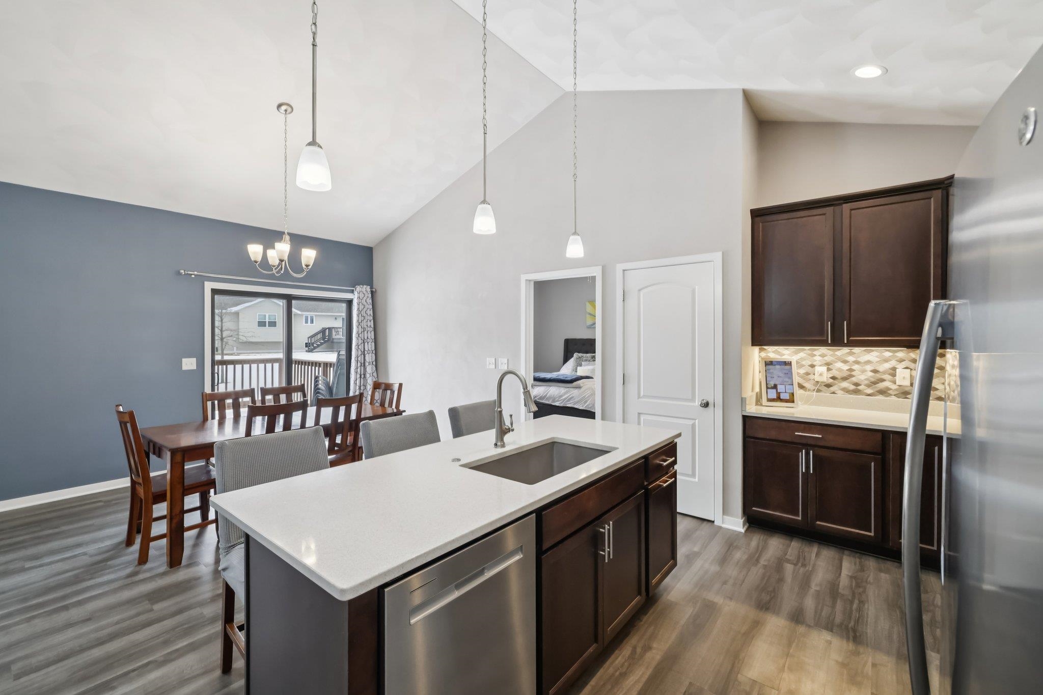 6 N Windmill Ridge Road