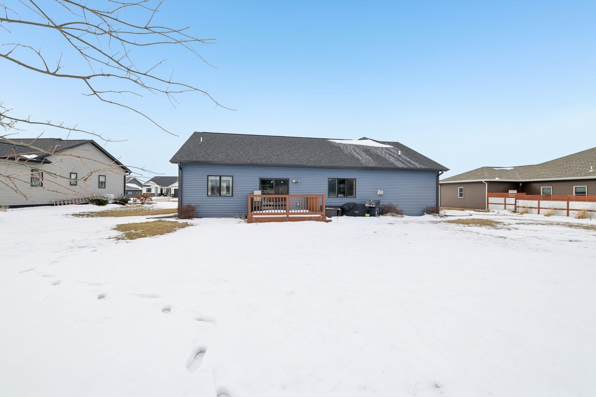 6 N Windmill Ridge Road