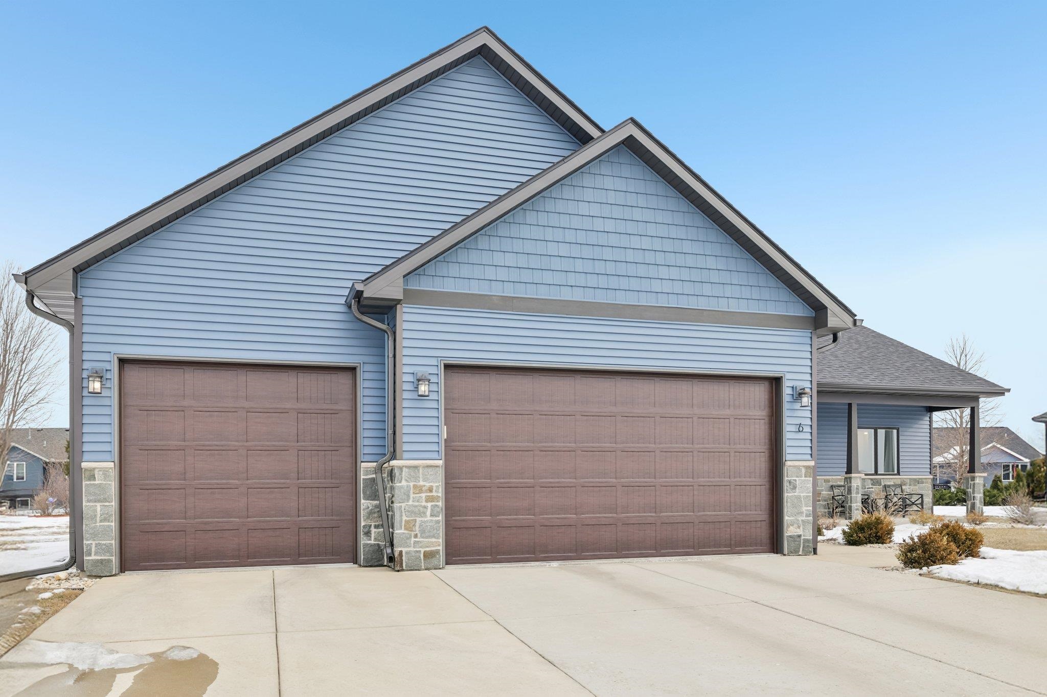 6 N Windmill Ridge Road