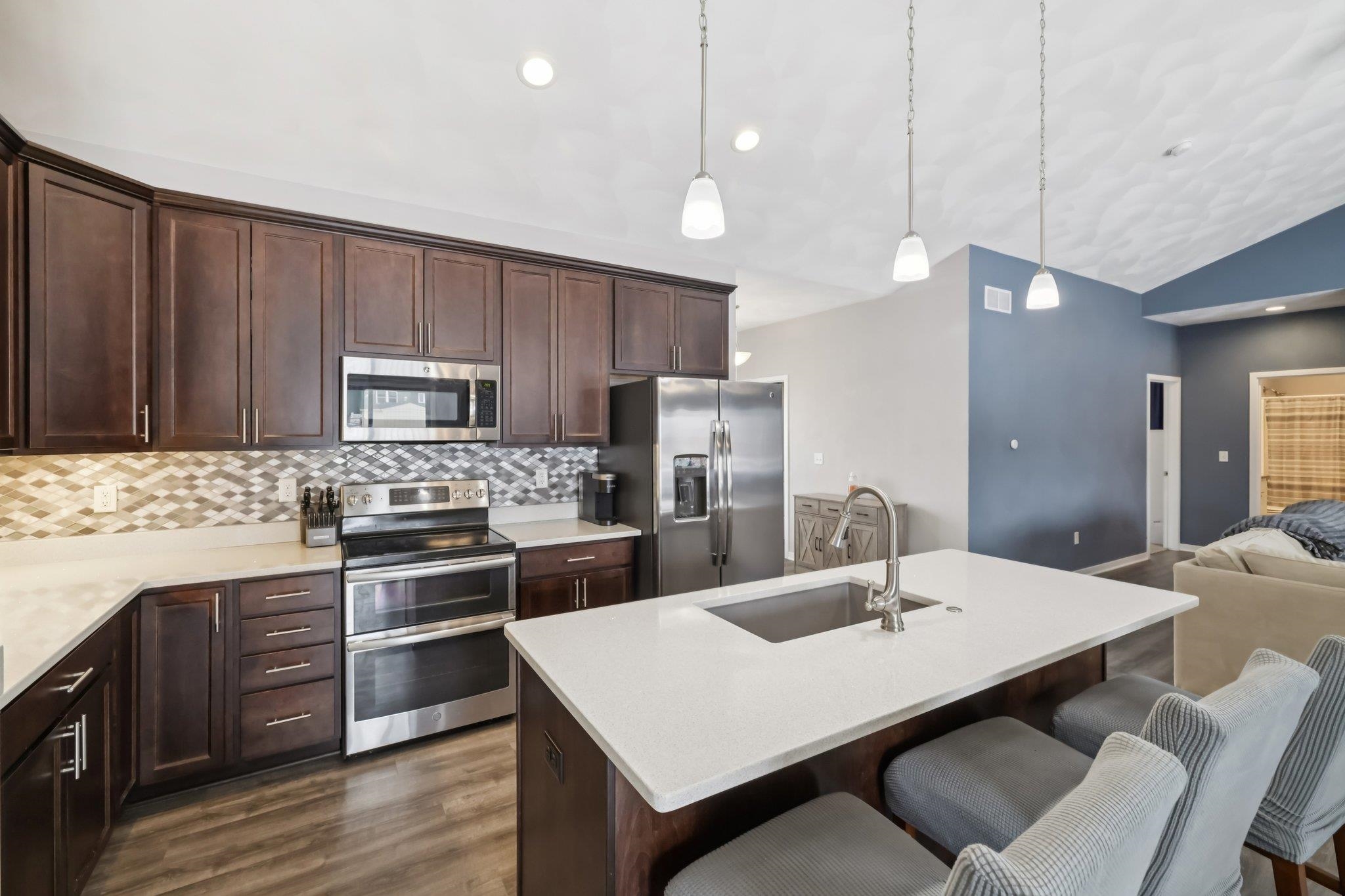 6 N Windmill Ridge Road